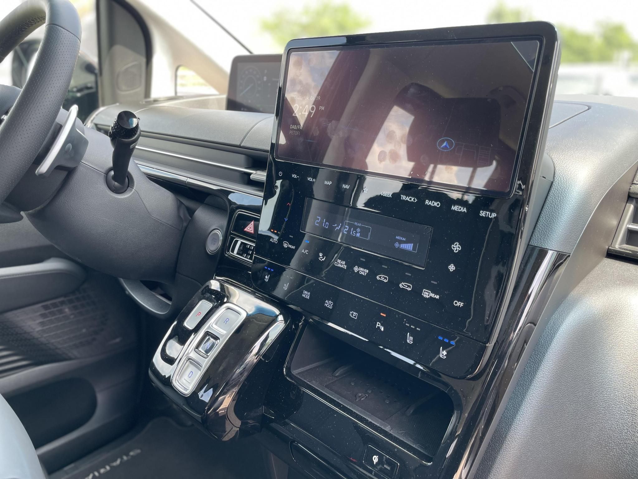 HYUNDAI STARIA 1.6 T-GDi hybrid Luxury (Automata) Azonnal elvihető! Bemutató autó! - 12. kép
