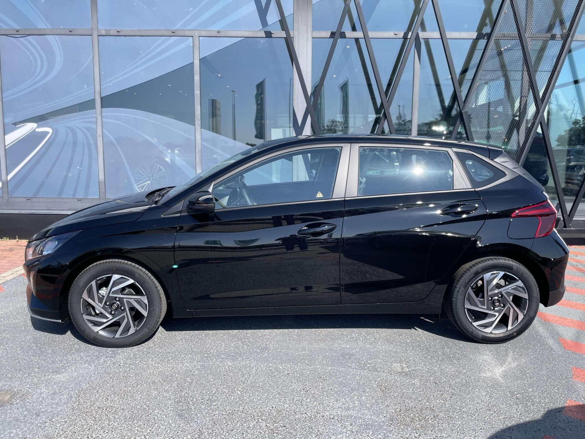 HYUNDAI I20 1.2 MPi Smart MY25 Facelift! Ajándék metál fényezéssel! - 3. kép