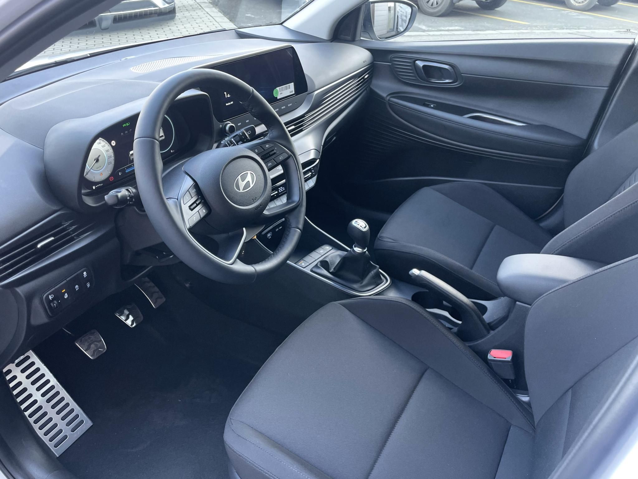 HYUNDAI BAYON 1.2 MPi Tech Készletről! Szívó benzines mottorral! - 9. kép