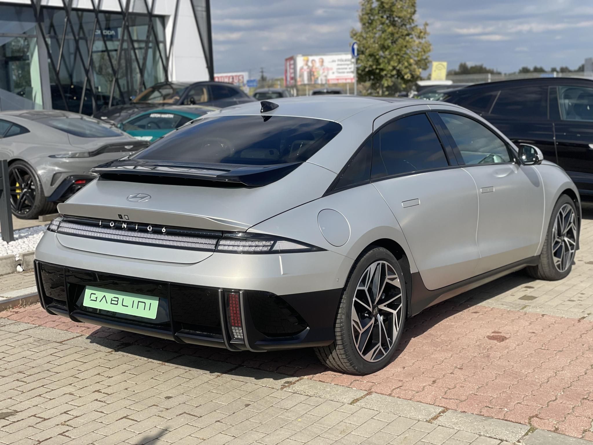 HYUNDAI IONIQ 6 77,4kWh Executive Edition Új autó! Készletről! Cégeknek állami támogatással! - 6. kép