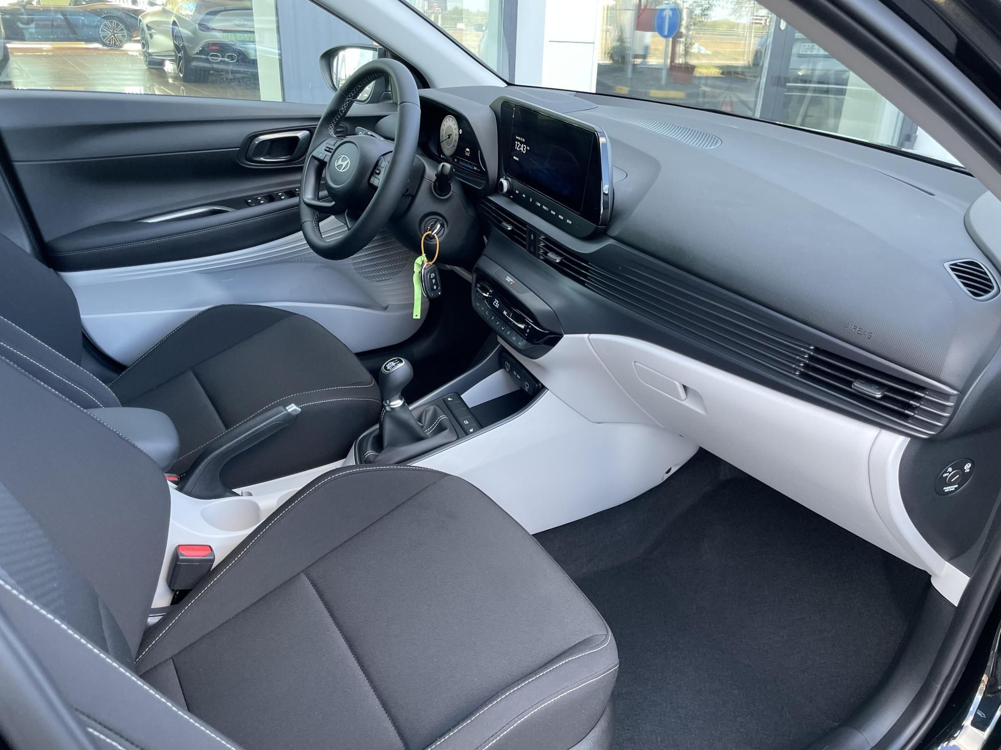 HYUNDAI I20 1.2 MPi Emotion Utolsó szívó benzines! Készletről! - 9. kép