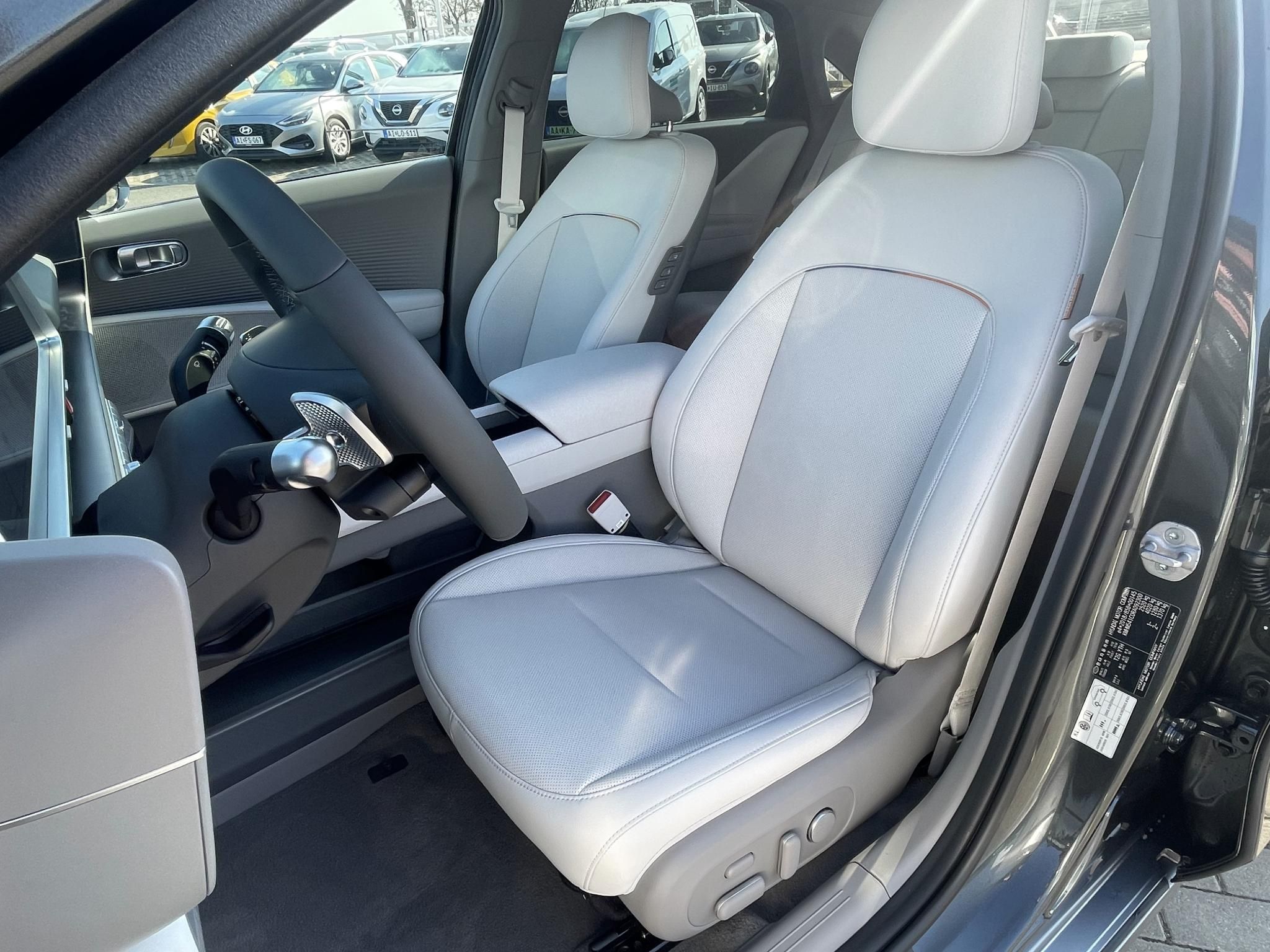 HYUNDAI IONIQ 6 77,4kWh Executive Edition Új autó! Készletről! Cégeknek állami támogatással! - 8. kép