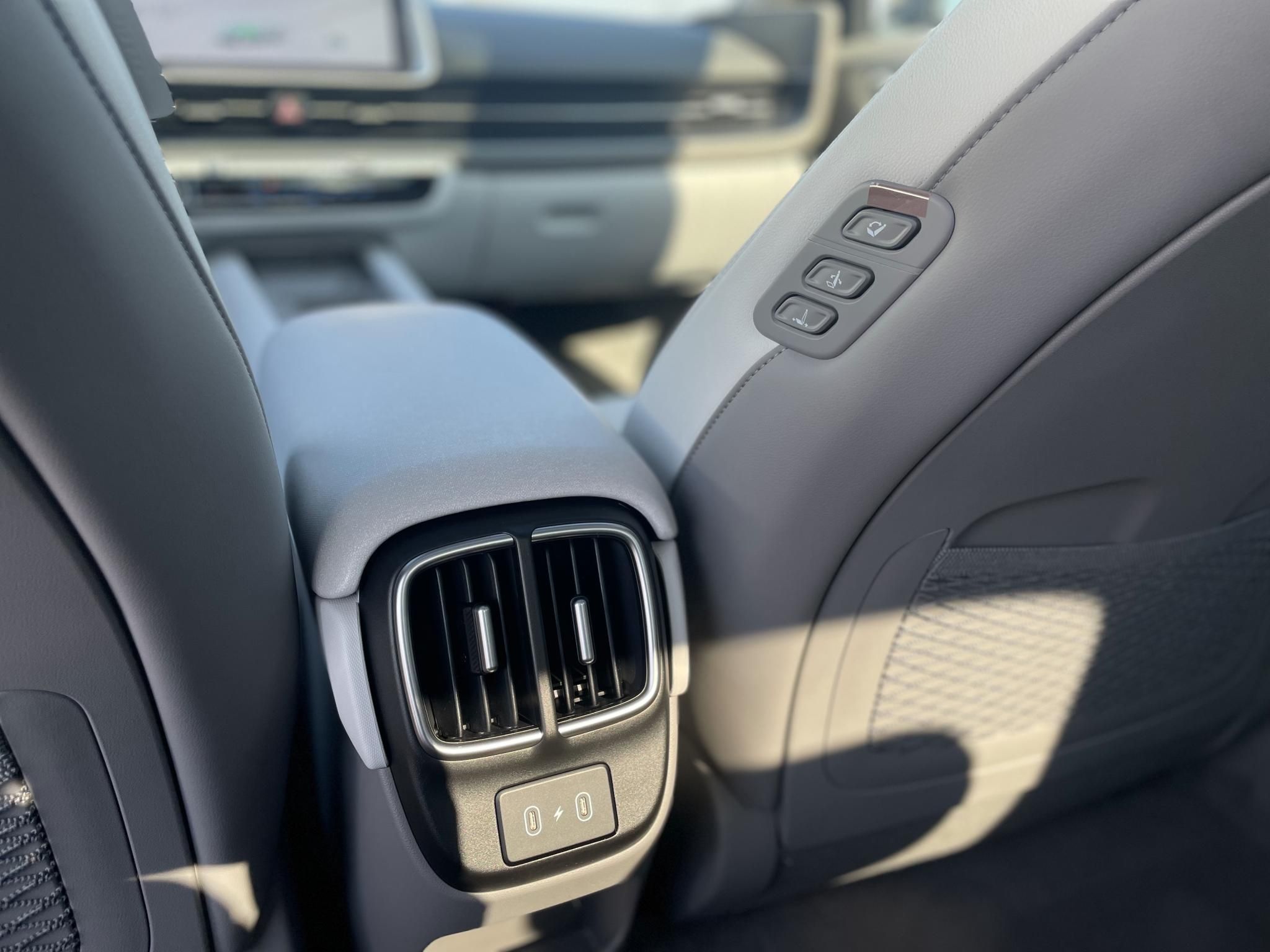 HYUNDAI IONIQ 6 77,4kWh Executive Edition Új autó! Készletről! Cégeknek állami támogatással! - 11. kép