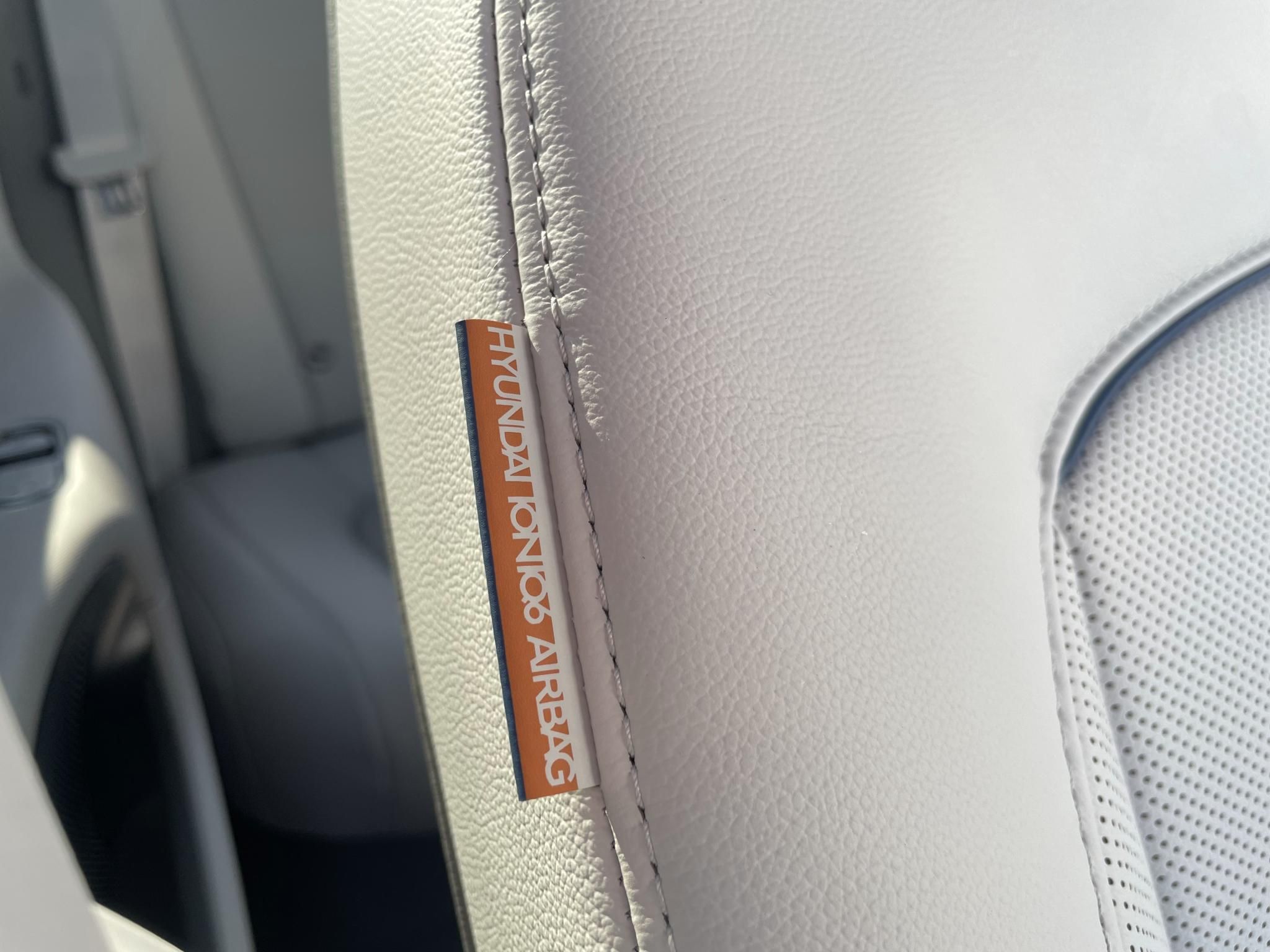 HYUNDAI IONIQ 6 77,4kWh Executive Edition Új autó! Készletről! Cégeknek állami támogatással! - 12. kép