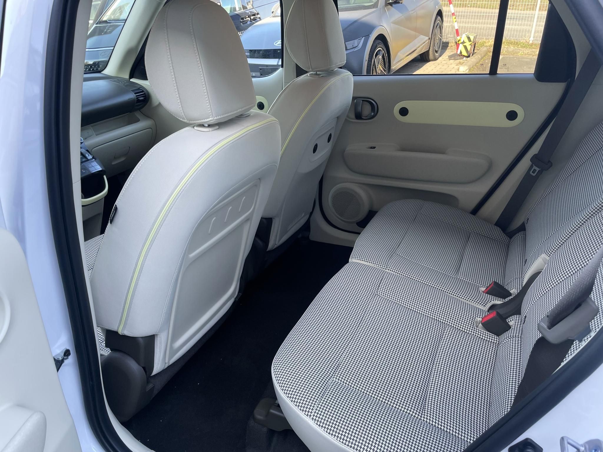 HYUNDAI INSTER 42kWh Prime Cégeknek. Állami támogatással! - 8. kép