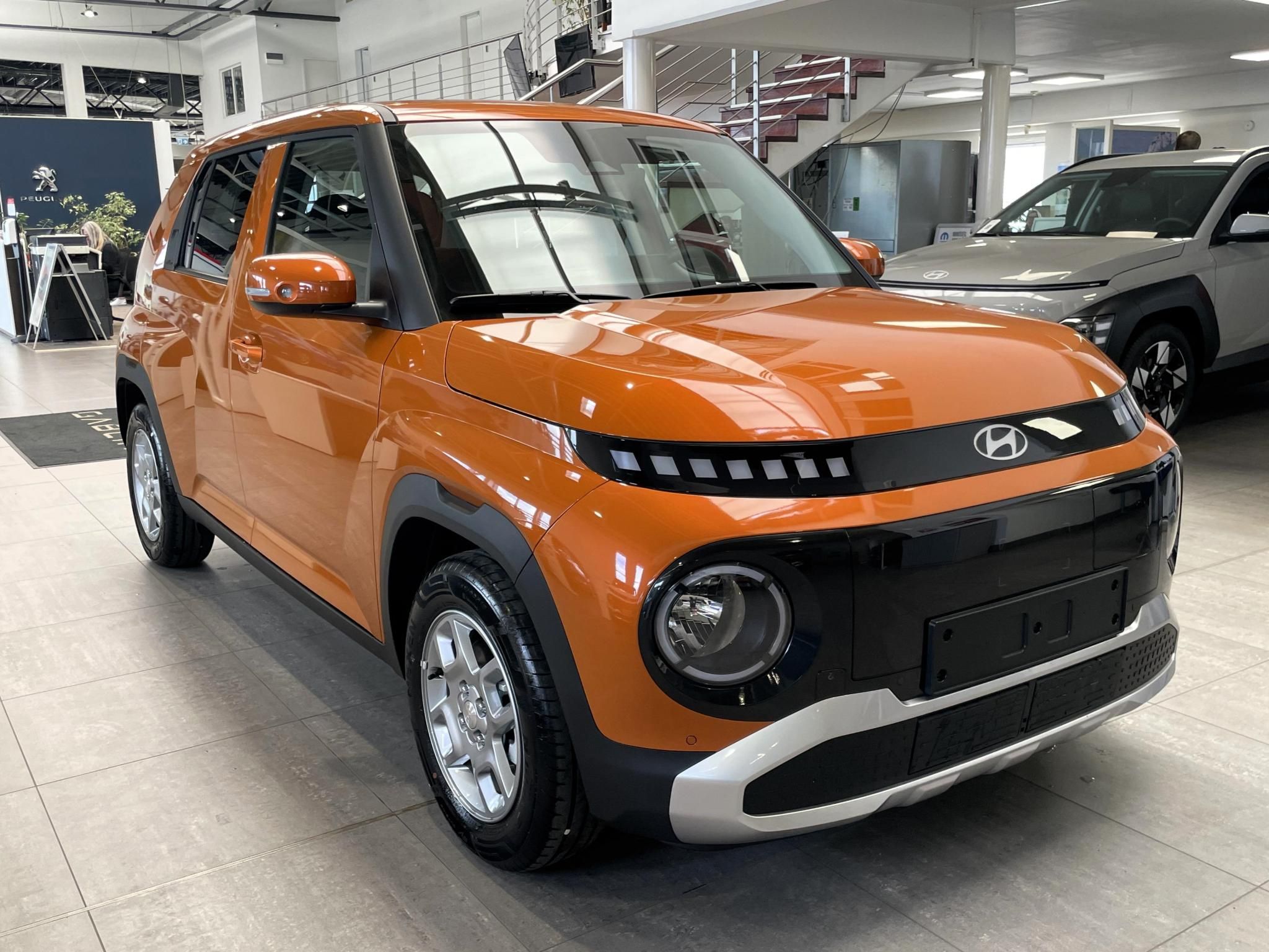 HYUNDAI INSTER 49kWh Prime Készletről! Sienna Orange metál színben!