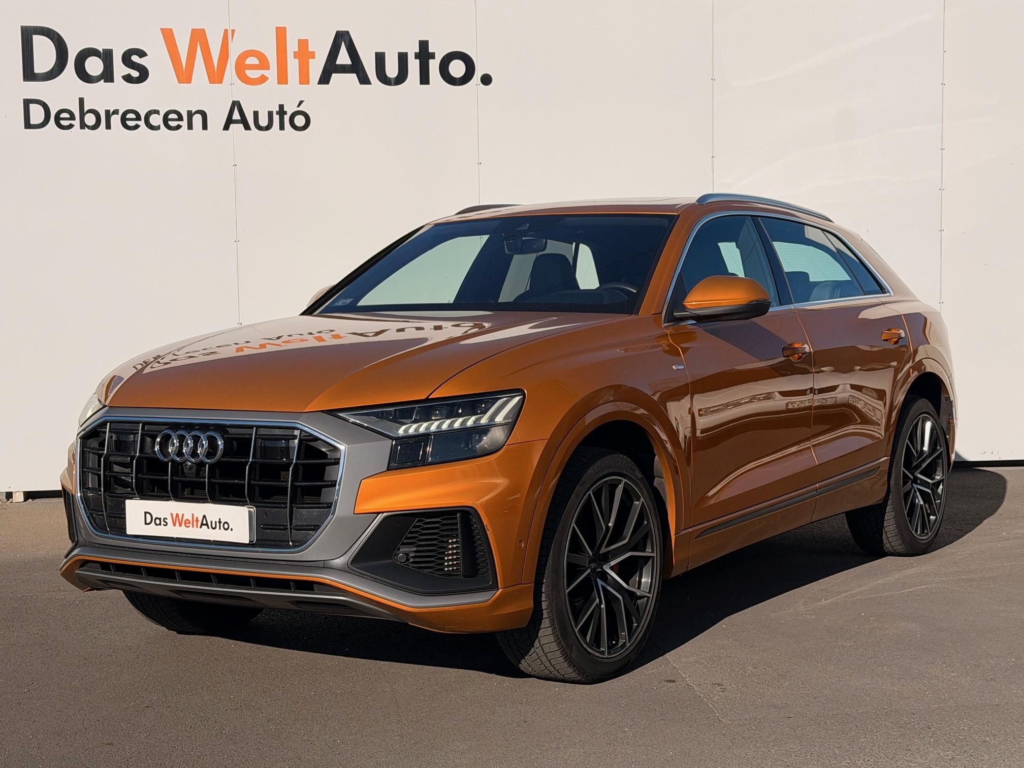AUDI Q8 55 TFSI quattro Tiptronic ic 4Kerék Kormányzás! Mo-i! 1. Tulaj! Állófűtés! Panoráma! LED-Mátrix!