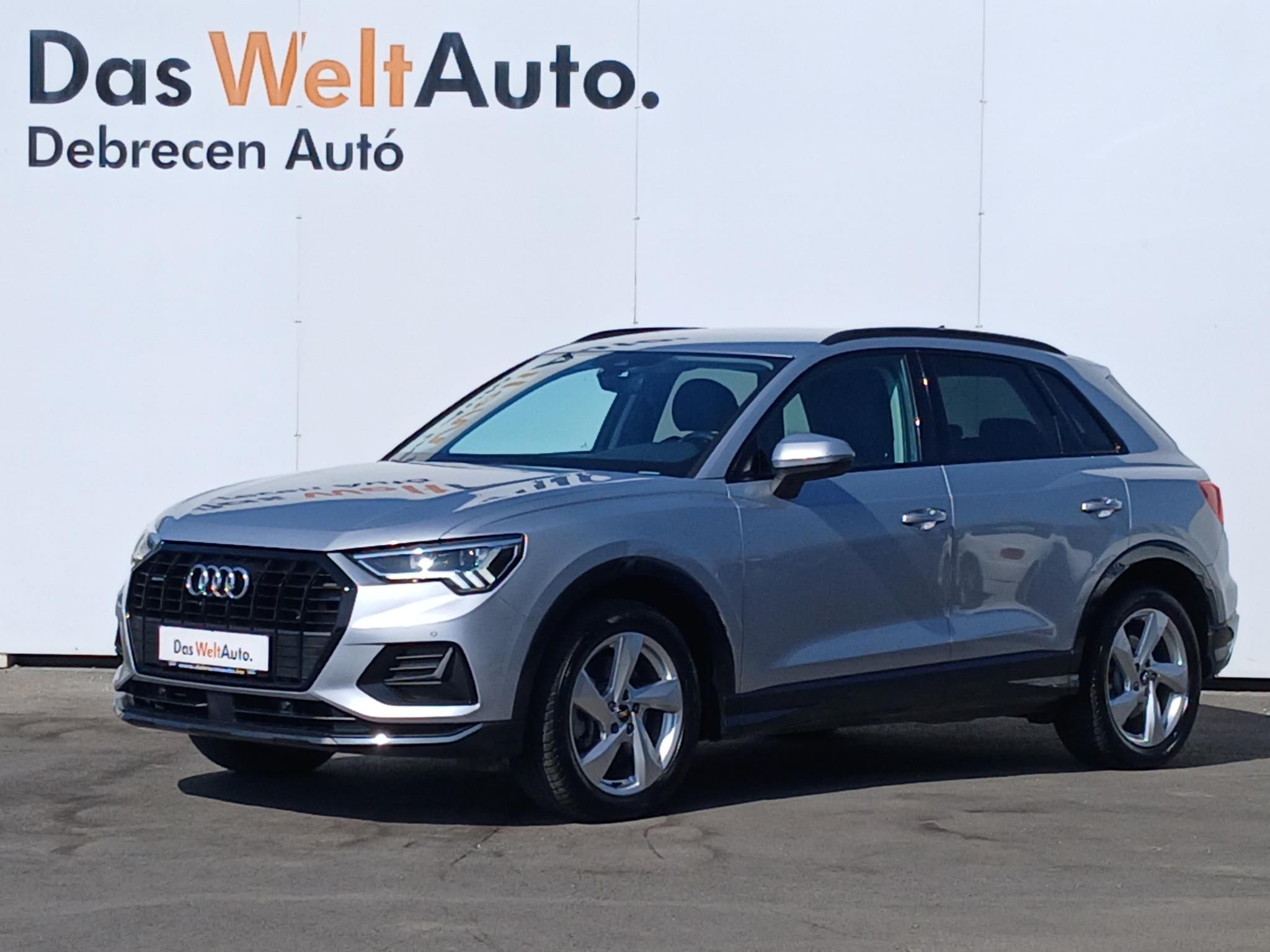 AUDI Q3 40 TFSI Advanced quattro S-tronic Magyar! S&aacute;vtart&oacute;-T&aacute;vtart&oacute;! Holtt&eacute;r-figyelő! Kipark-assziszt!