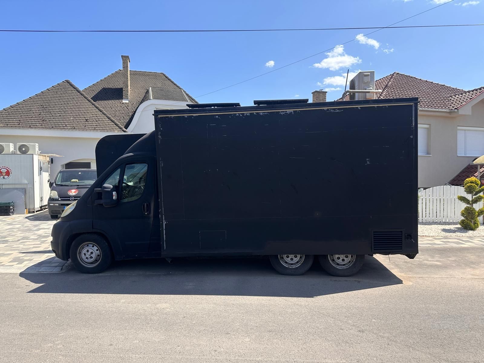 FIAT DUCATO Maxi 2.3 Mjet XLH2 3.5 t 2x6 &Eacute;gős Grills&uuml;tő Ipari Fritőz Hűtő-Fagyaszt&oacute; Vizesblokk