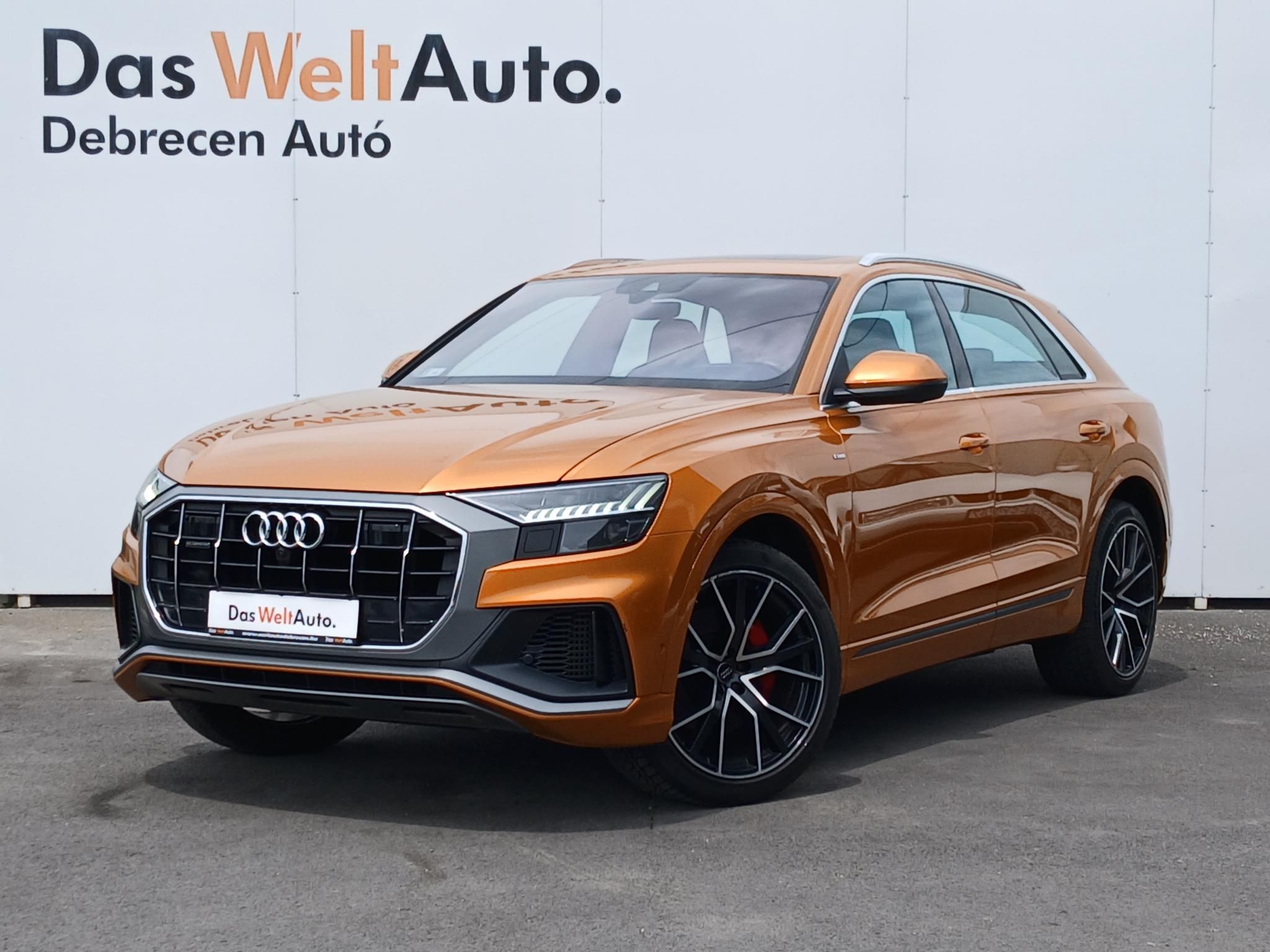 AUDI Q8 55 TFSI quattro Tiptronic ic 4Ker&eacute;k Korm&aacute;nyz&aacute;s! Mo-i! 1. Tulaj! &Aacute;ll&oacute;fűt&eacute;s! Panor&aacute;ma! LED-M&aacute;trix!