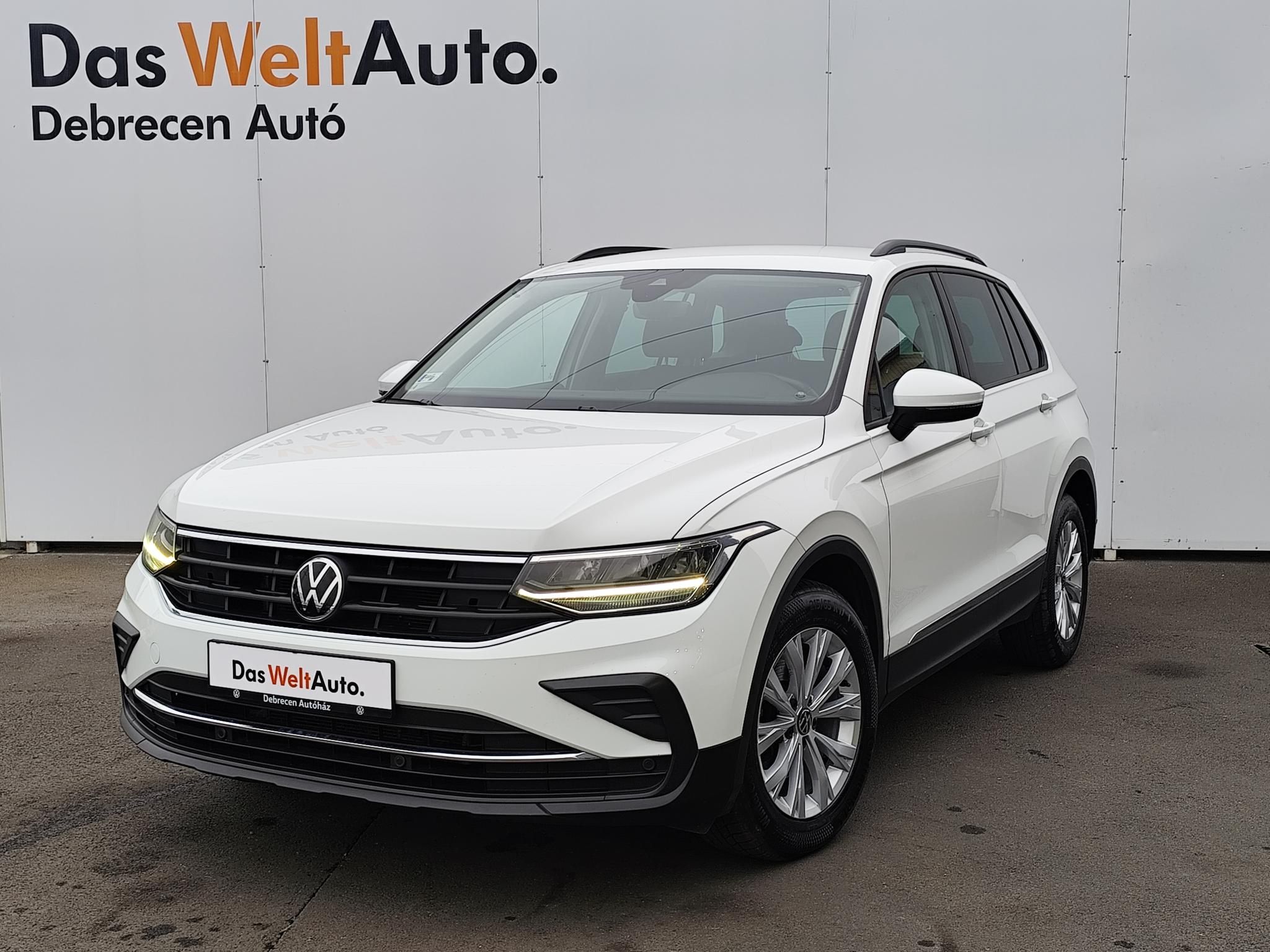 VOLKSWAGEN TIGUAN 1.5 TSI Life DSG Facelift! LED! S&aacute;vtart&oacute;! T&aacute;v.tart&oacute;! Carplay! Garancia!
