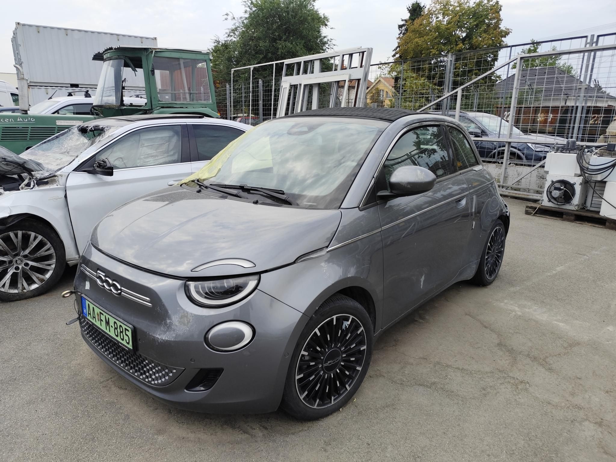 FIAT 500 500e Cabrio La Prima 42kWh (Automata)