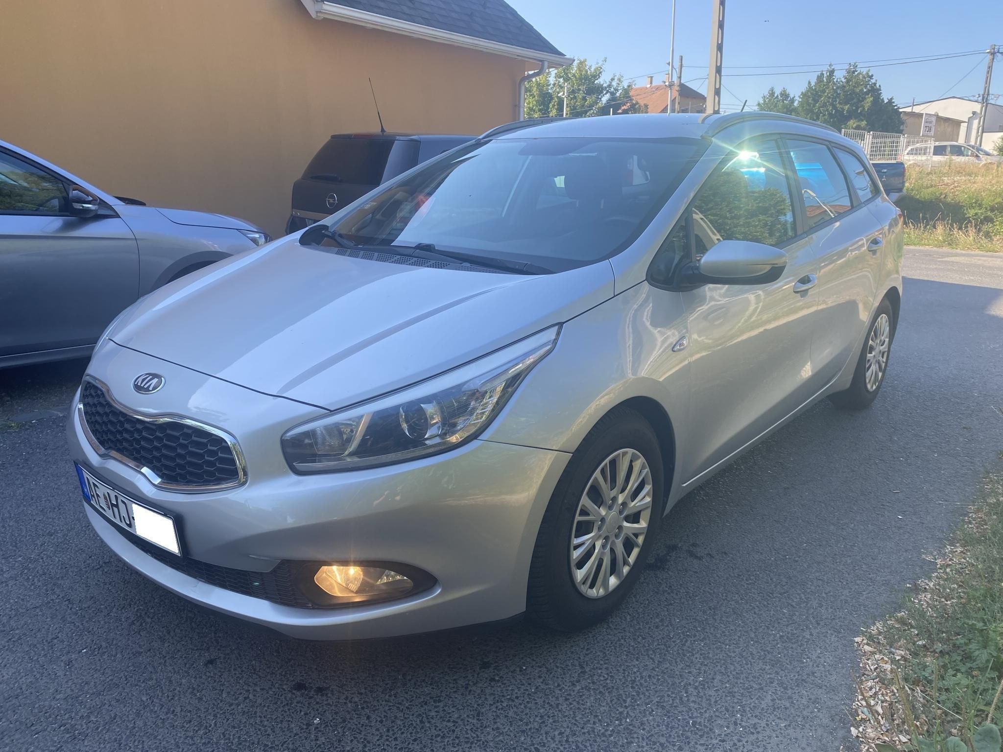 Használtautó - KIA CEE'D SW 1.6 CRDI LX AKÁR 1 ÉV GARANCIÁVAL