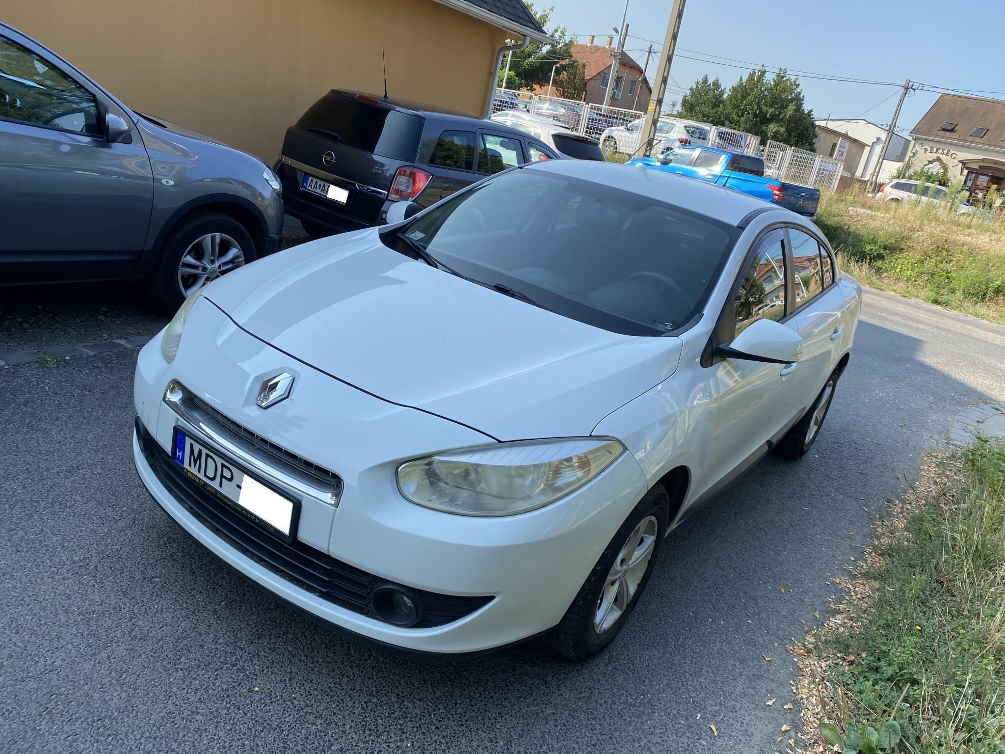 Használtautó - RENAULT FLUENCE 1.6 Authentique AKÁR 1 ÉV GARANCIÁVAL