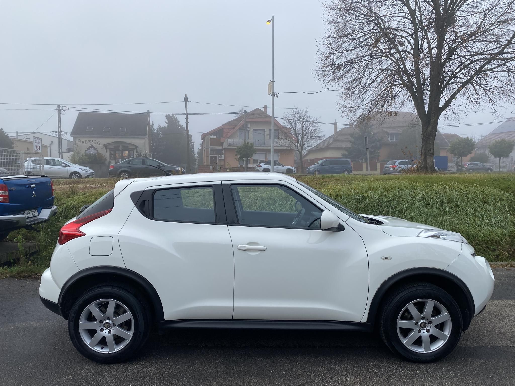 Használtautó - NISSAN JUKE 1.6 Acenta AKÁR 2 ÉV GARANCIÁVAL