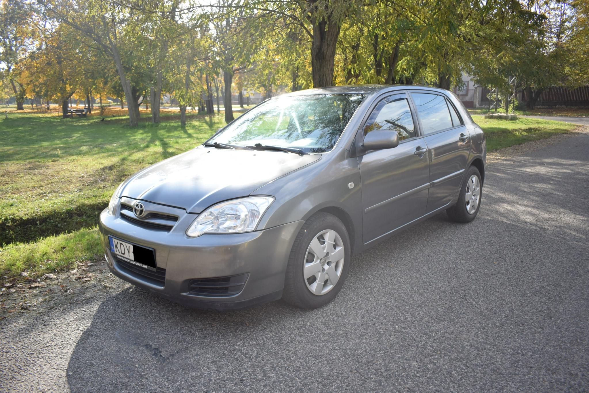 Használtautó - TOYOTA COROLLA 1.4 D-4D Luna Magyar