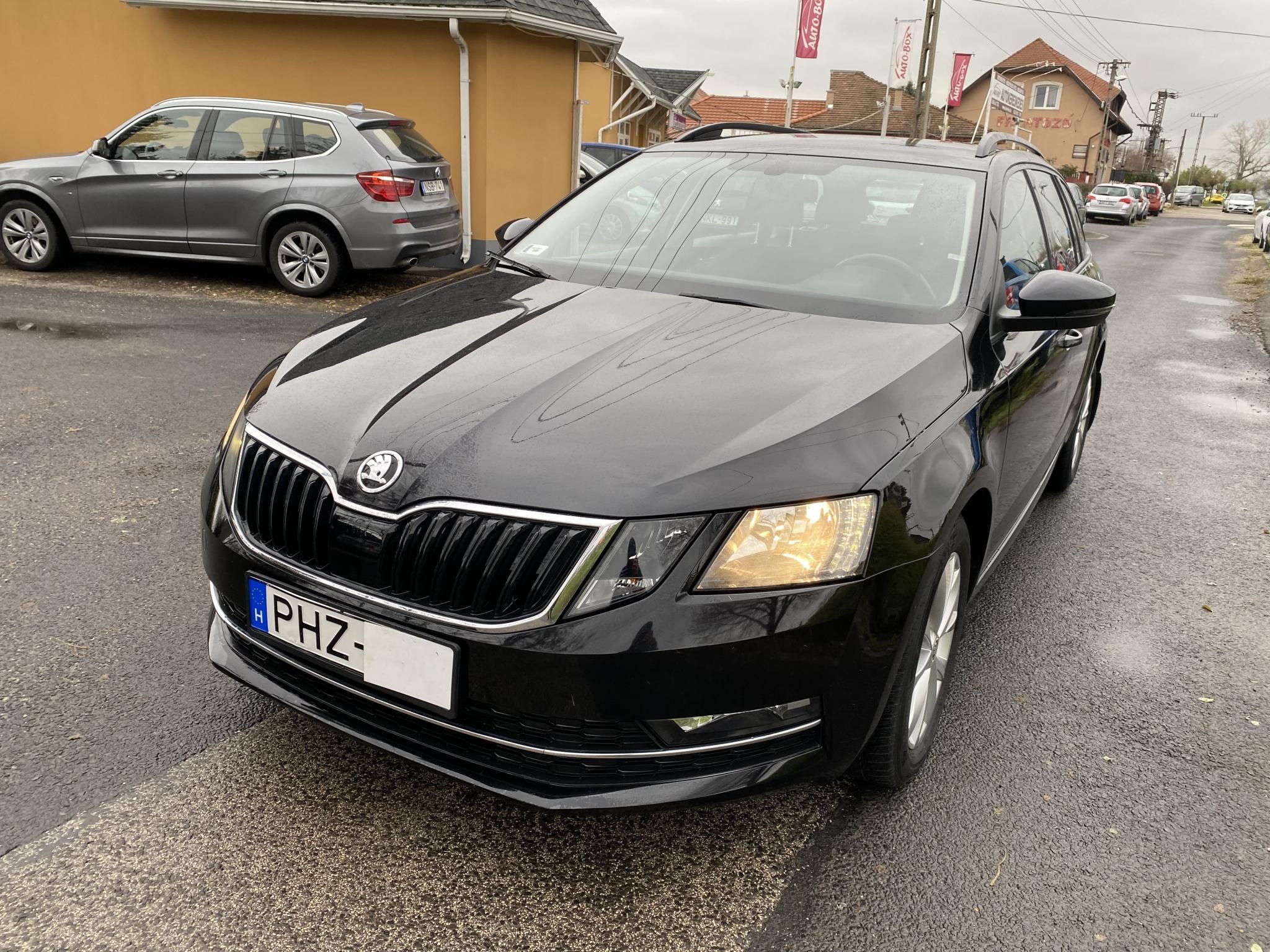Használtautó - SKODA OCTAVIA Combi 1.6 CR TDI Style Magyar! AKÁR 2 ÉV GARANCIÁVAL