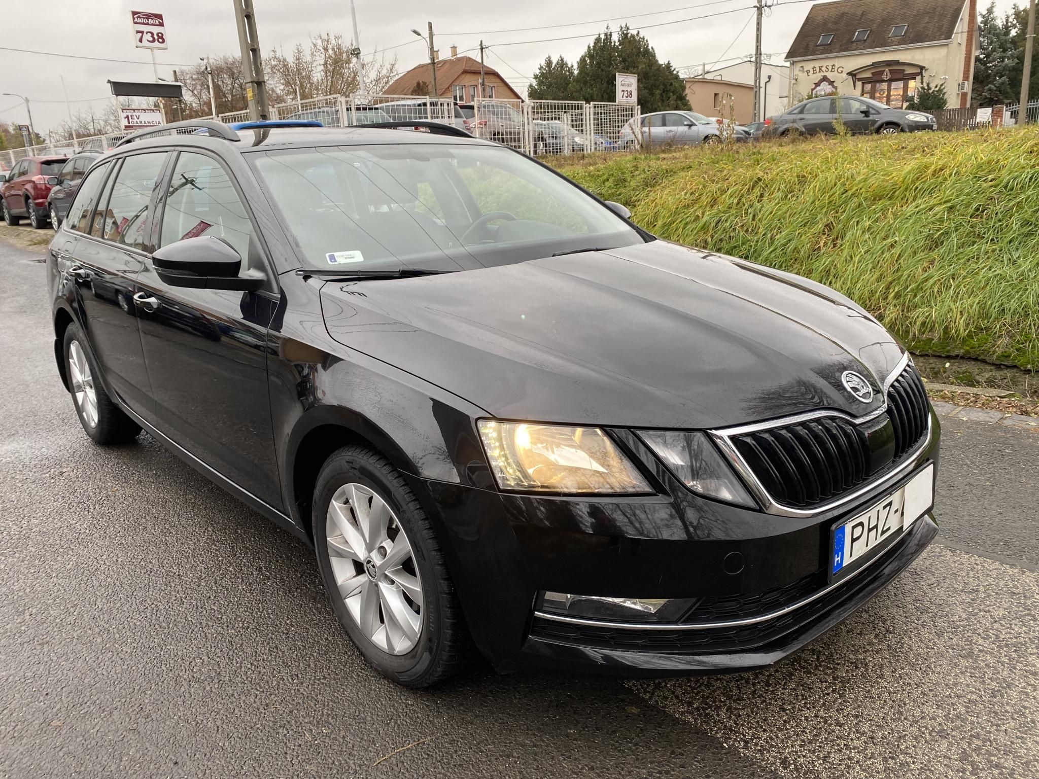 Használtautó - SKODA OCTAVIA Combi 1.6 CR TDI Style Magyar! AKÁR 2 ÉV GARANCIÁVAL
