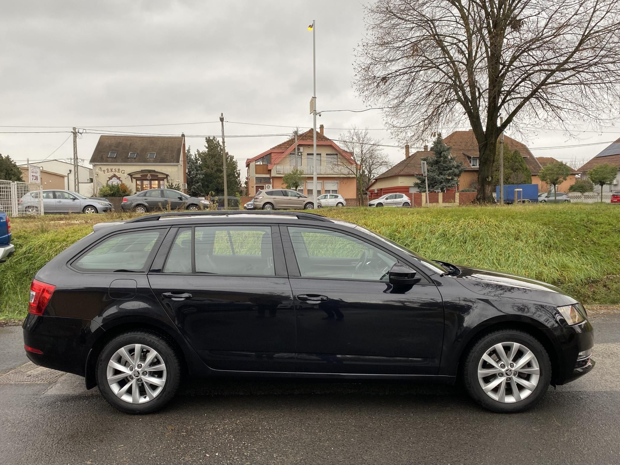 Használtautó - SKODA OCTAVIA Combi 1.6 CR TDI Style Magyar! AKÁR 2 ÉV GARANCIÁVAL