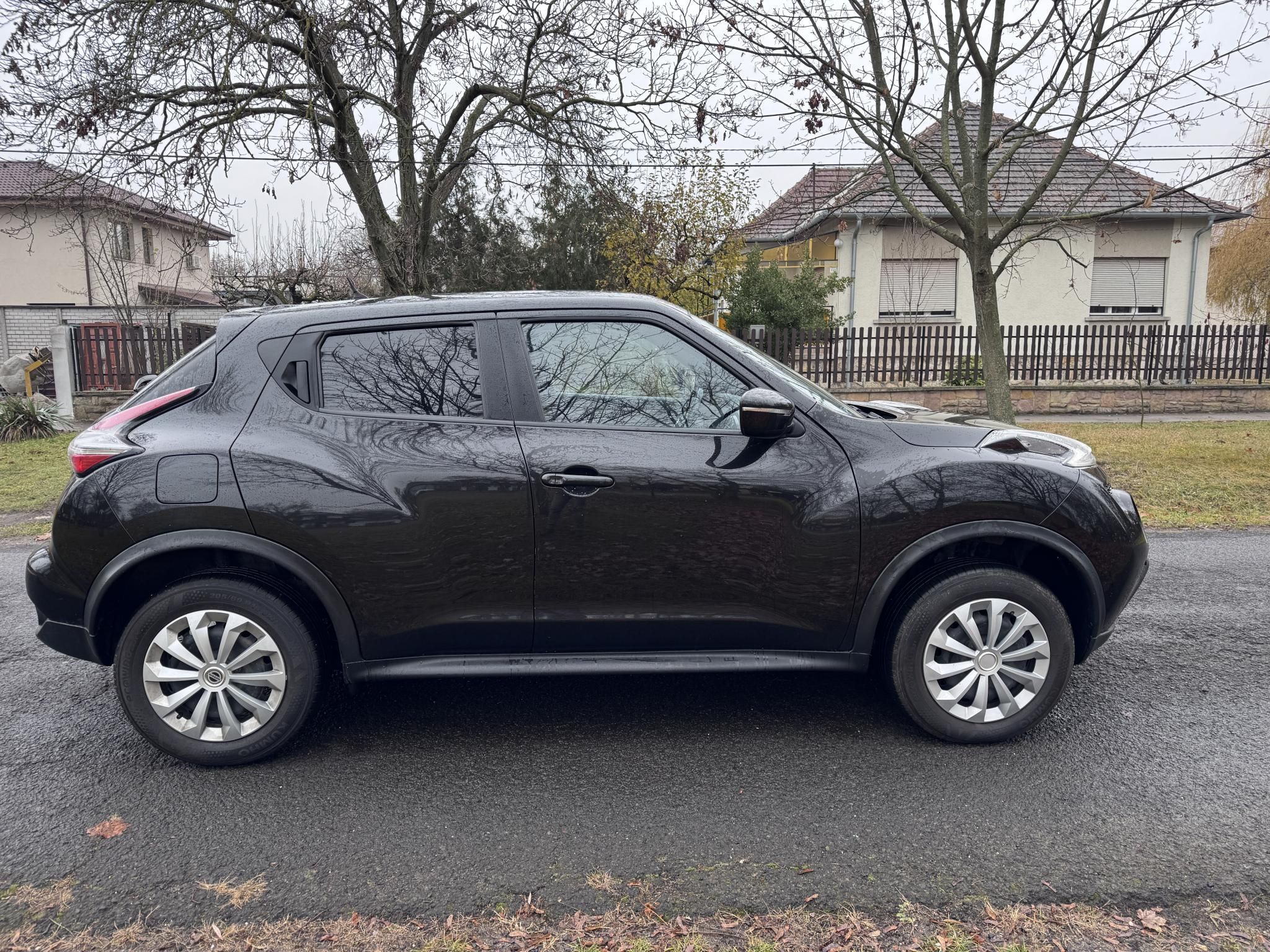 Használtautó - NISSAN JUKE 1.6 N-Connecta Xtronic Magyar! Friss Nagyszerviz. AKÁR 2 ÉV GARANCIÁVAL