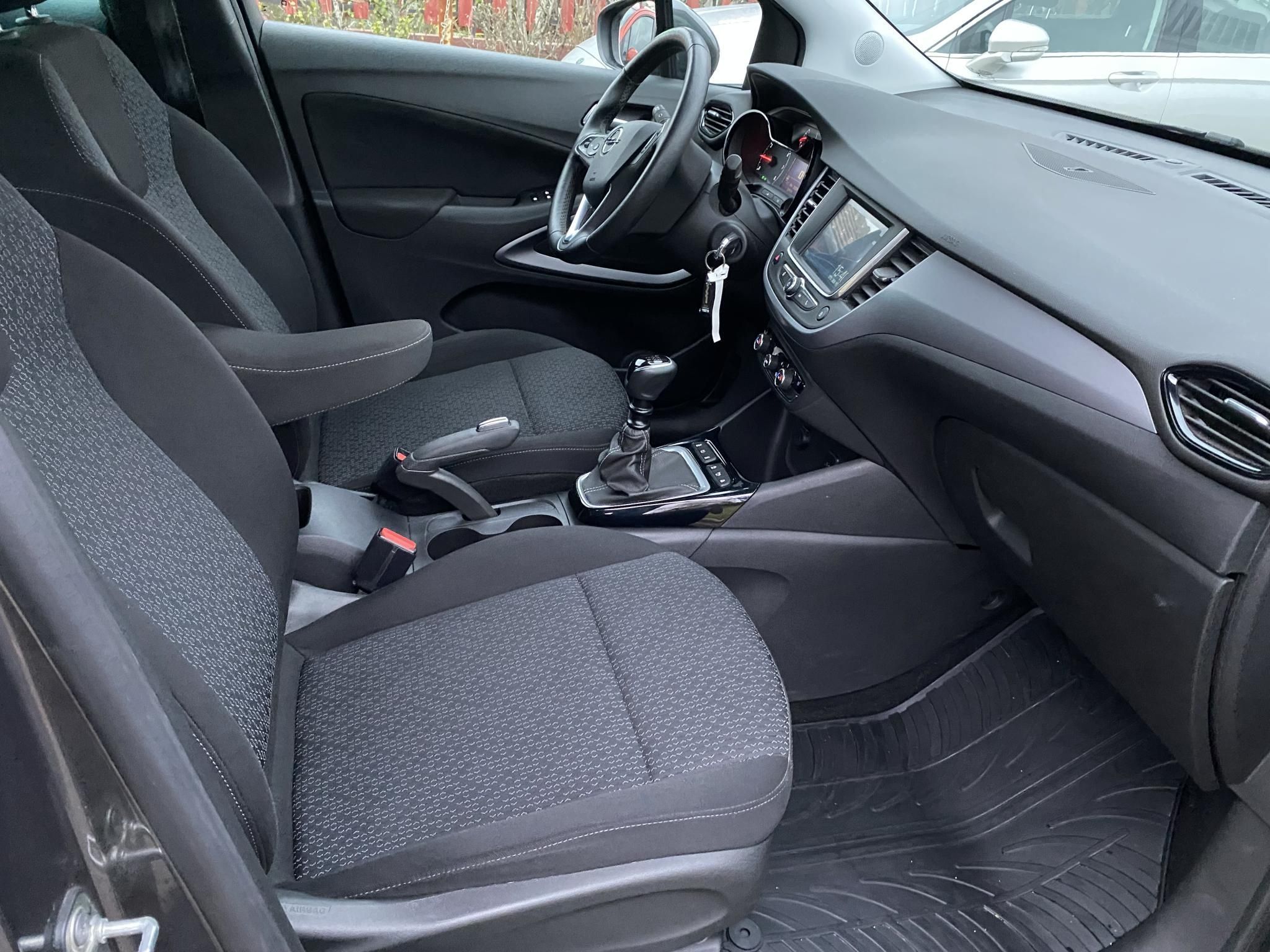 Használtautó - OPEL CROSSLAND X 1.2 T Edition