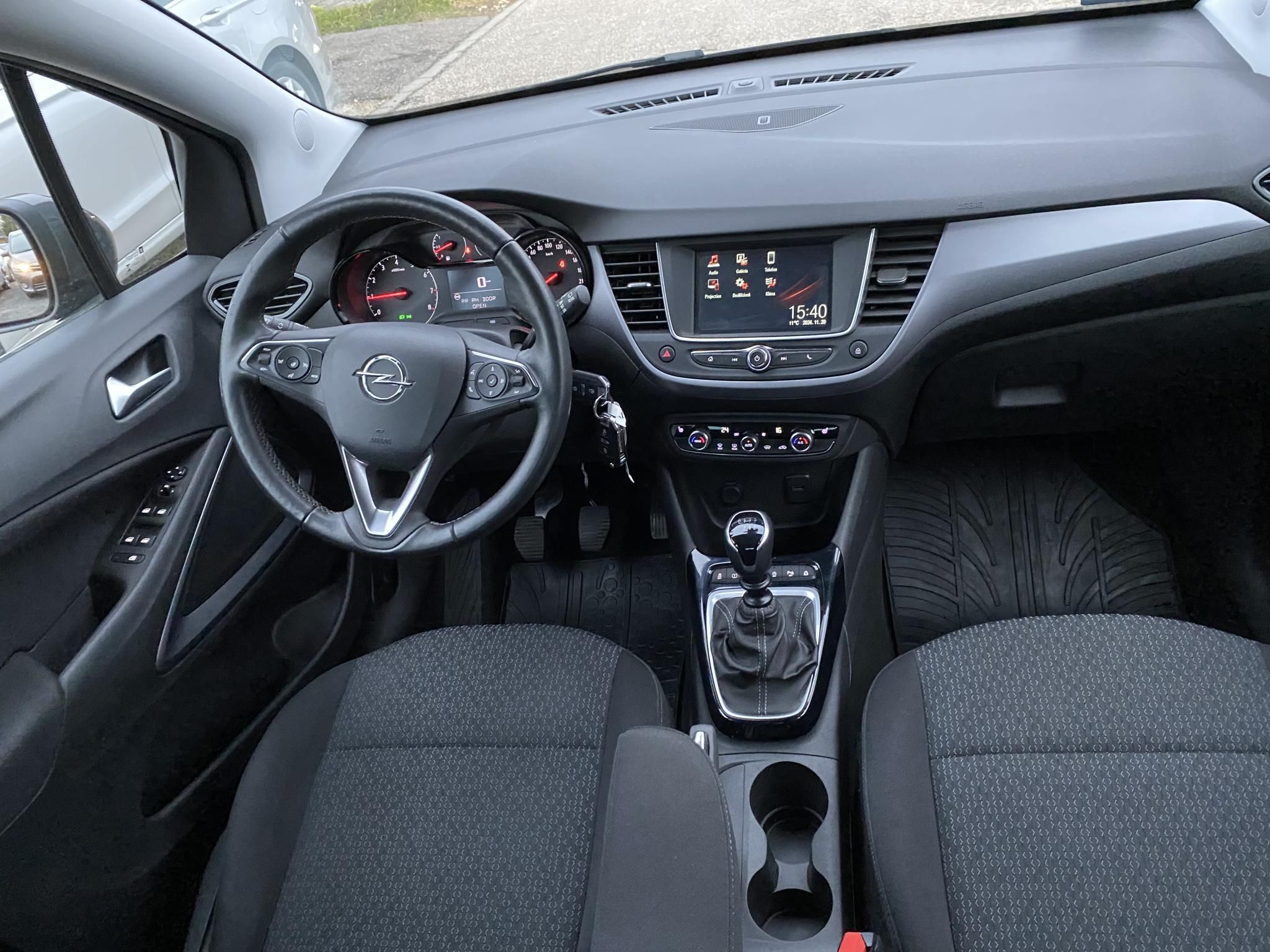 Használtautó - OPEL CROSSLAND X 1.2 T Edition