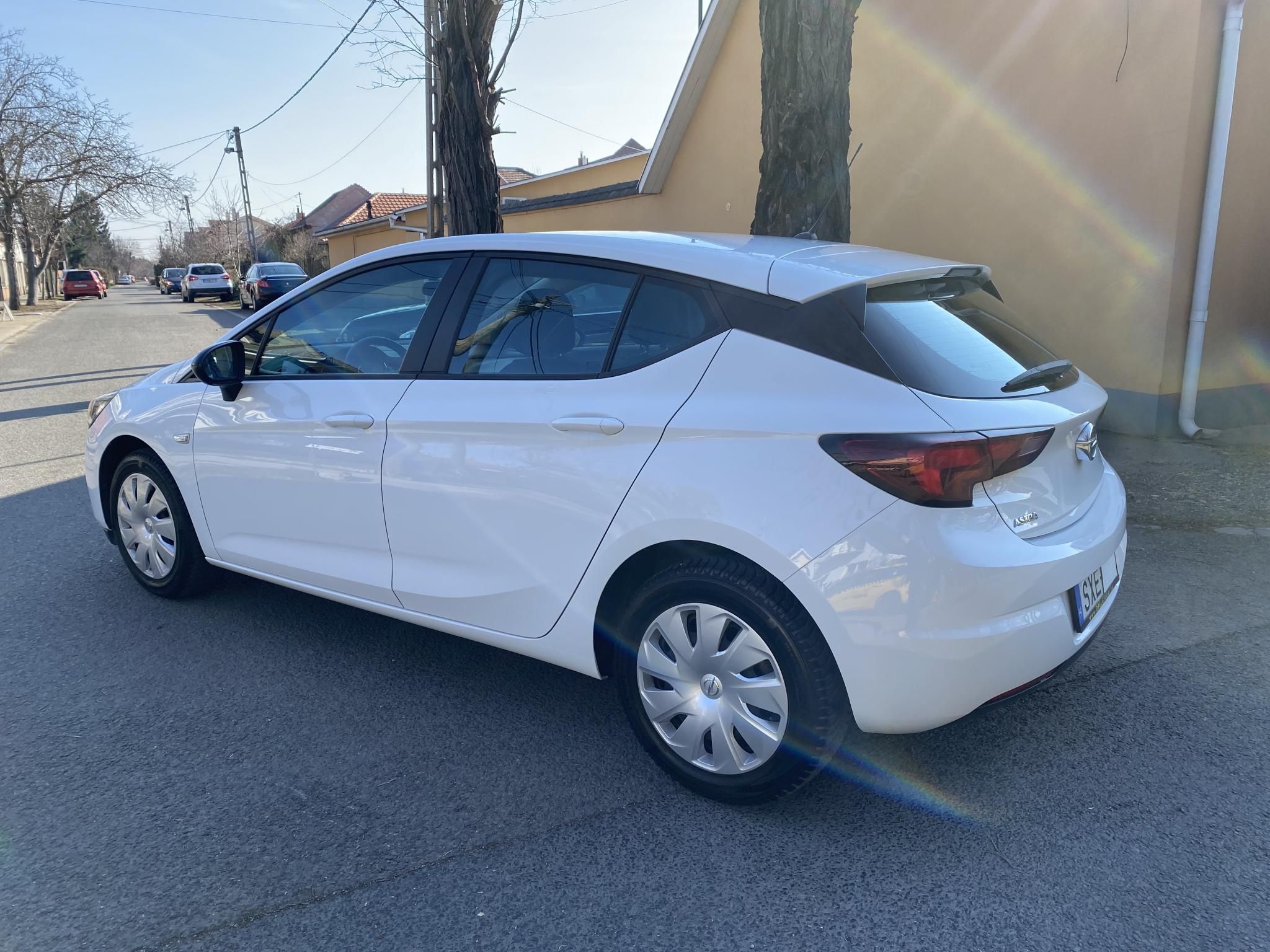 Használtautó - OPEL ASTRA K 1.2 T Business Edition ELSŐ TULAJDONOS! Gyári GARANCIÁVAL