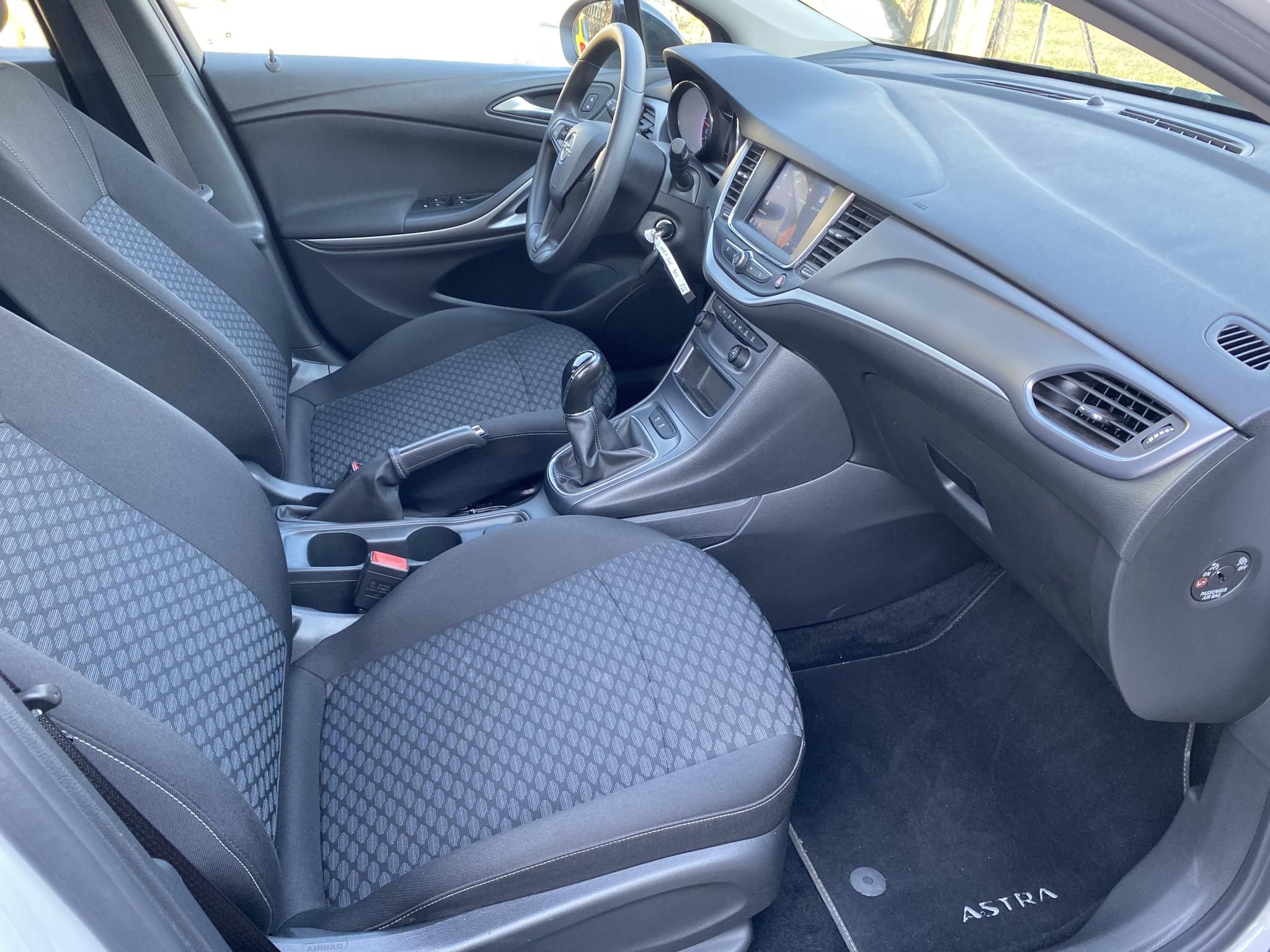 Használtautó - OPEL ASTRA K 1.2 T Business Edition ELSŐ TULAJDONOS! Gyári GARANCIÁVAL