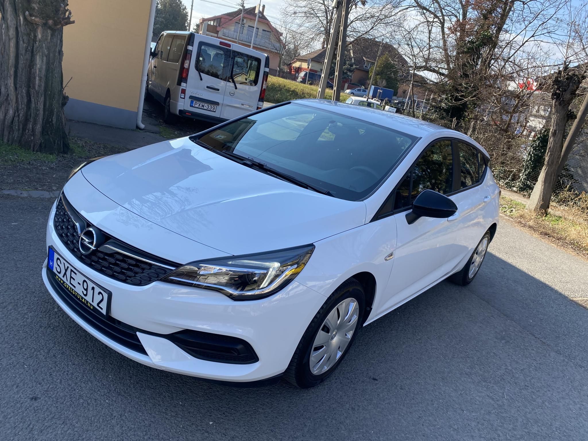 Használtautó - OPEL ASTRA K 1.2 T Business Edition ELSŐ TULAJDONOS! Gyári GARANCIÁVAL