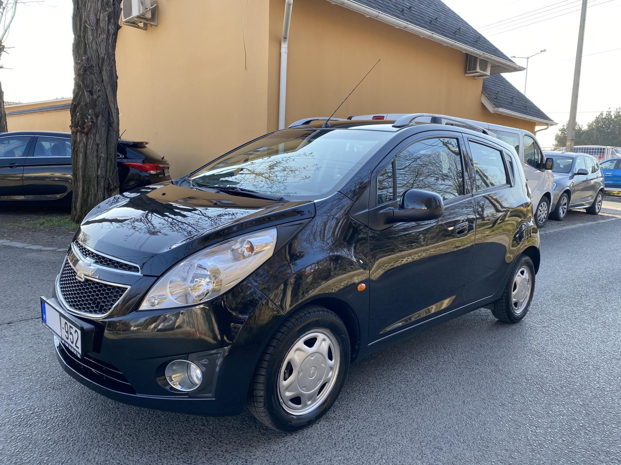 Használtautó - CHEVROLET SPARK 1.0 LS Plus AC AKÁR 1 ÉV GARANCIÁVAL