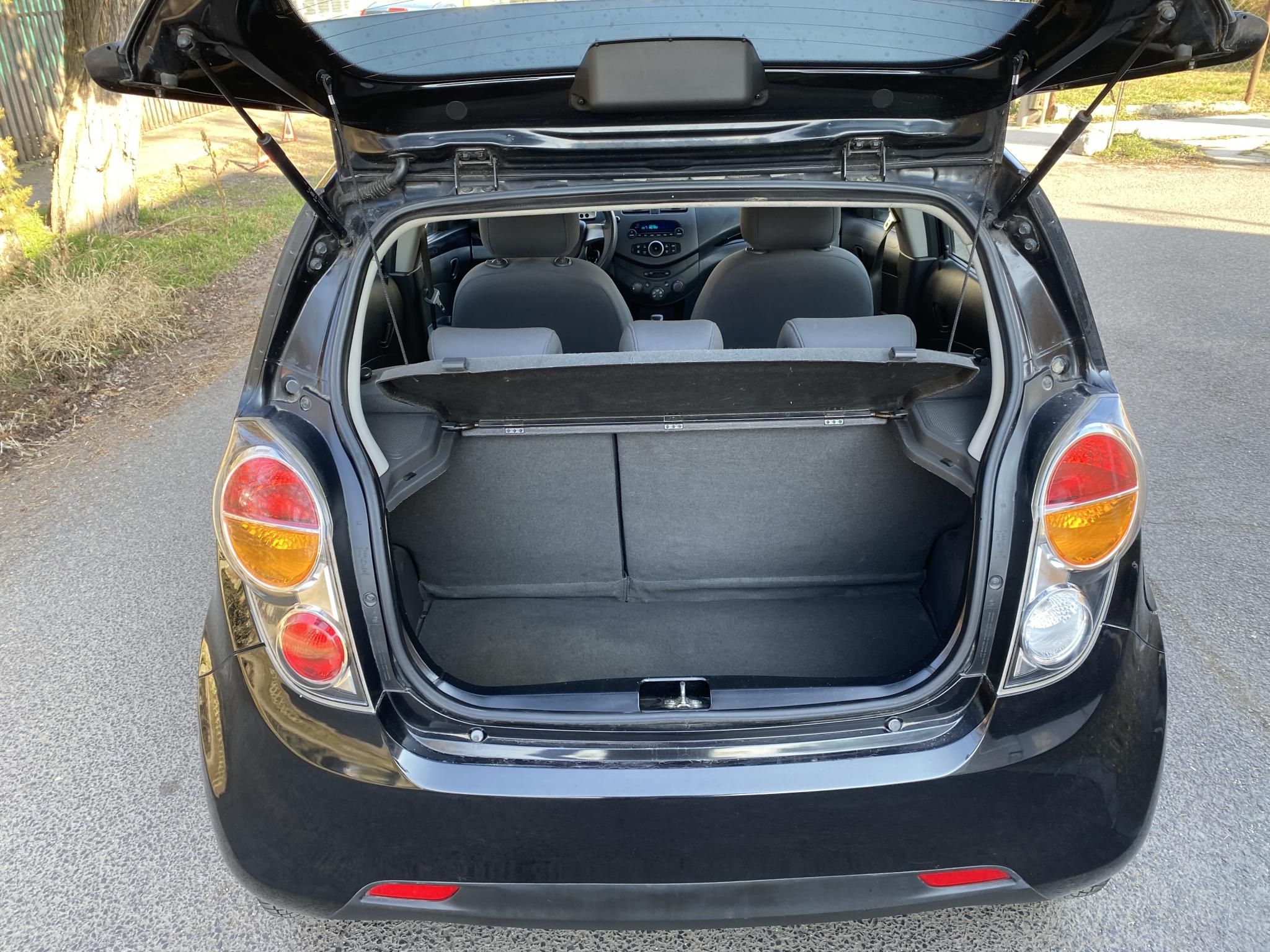 Használtautó - CHEVROLET SPARK 1.0 LS Plus AC AKÁR 1 ÉV GARANCIÁVAL