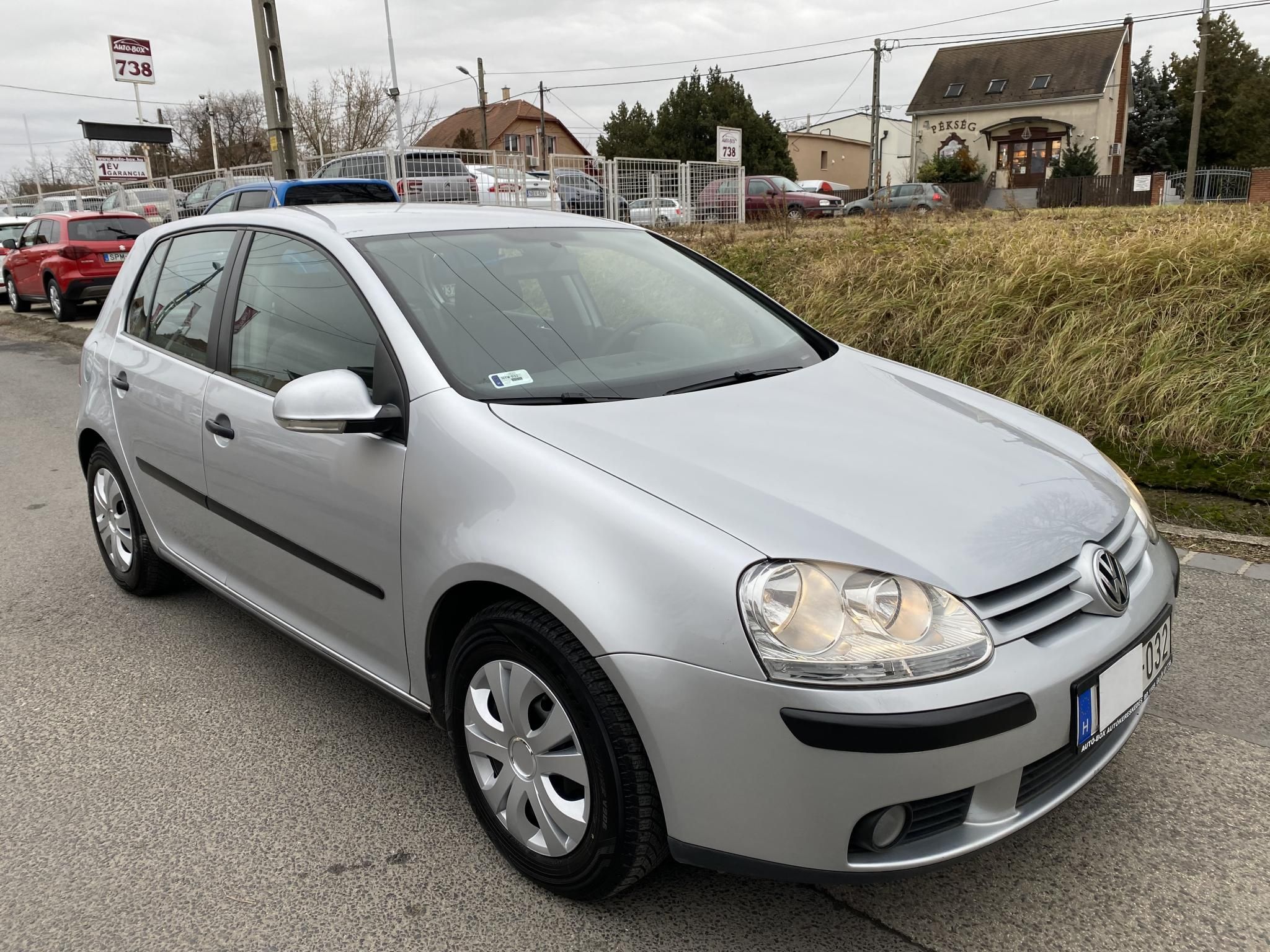Használtautó - VOLKSWAGEN GOLF V 1.4 FSI Comfortline