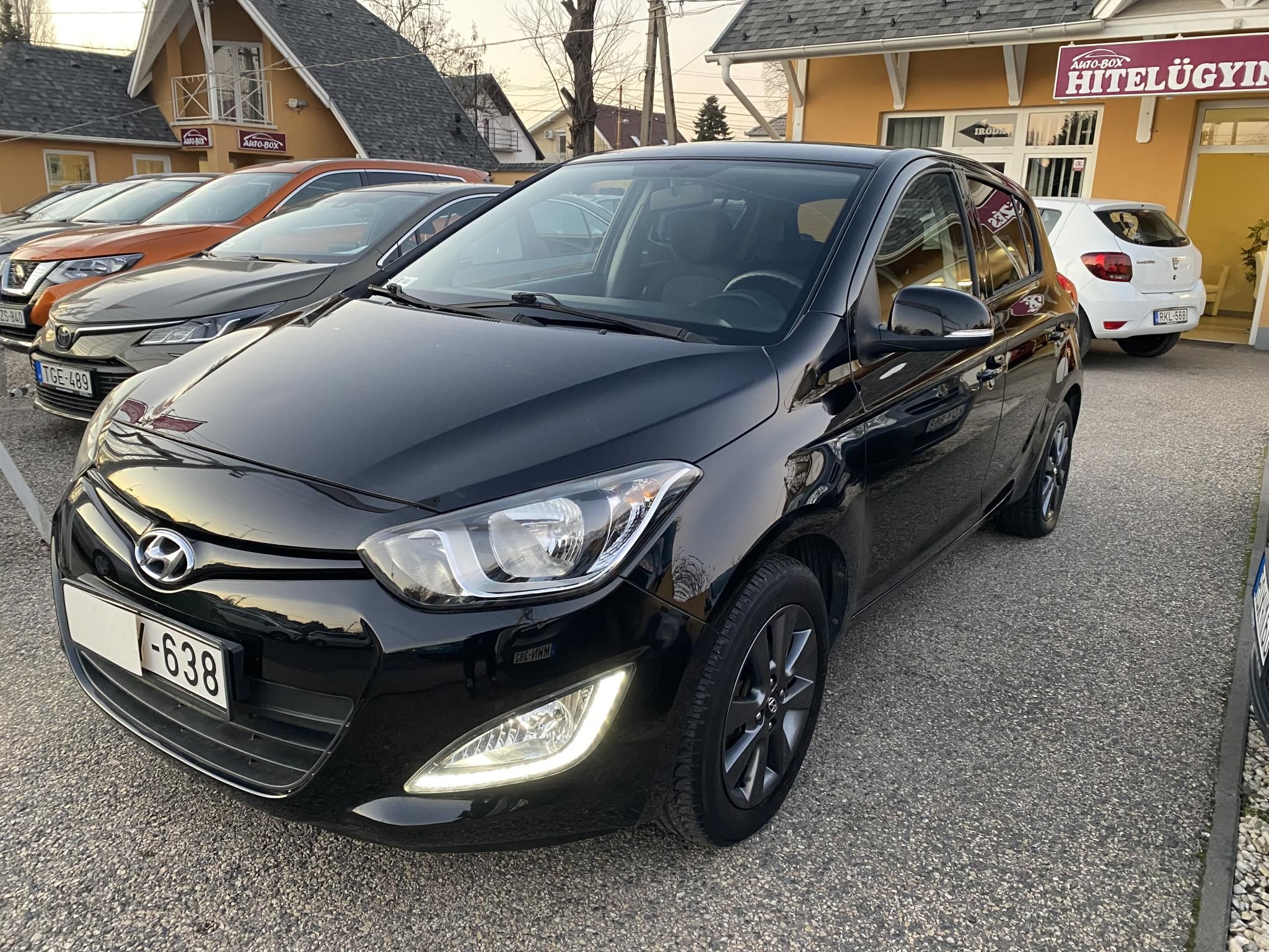 Használtautó - HYUNDAI I20 1.25 Comfort AKÁR 1 ÉV GARANCIÁVAL