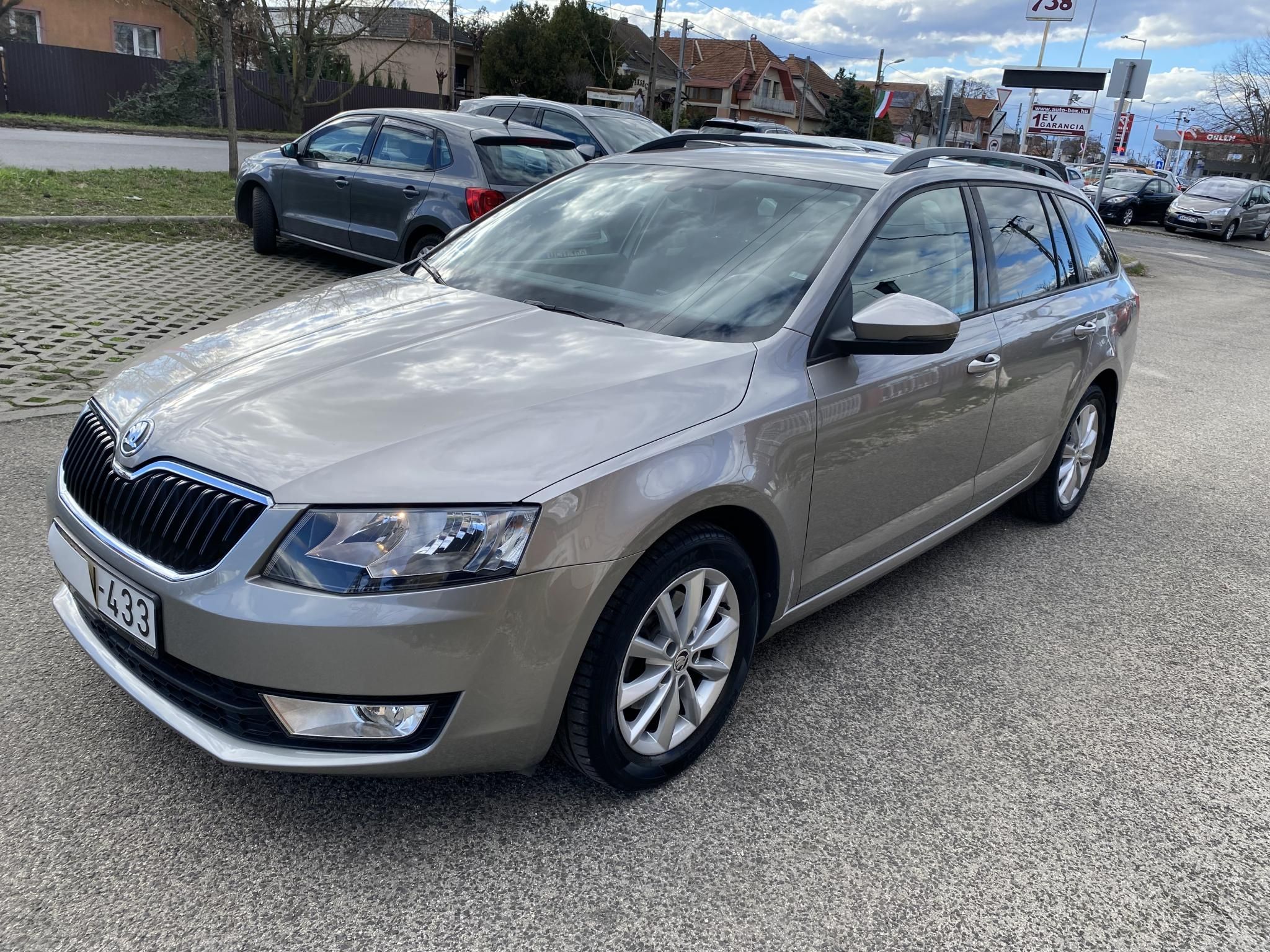 Használtautó - SKODA OCTAVIA Combi 1.4 TSI Clever
