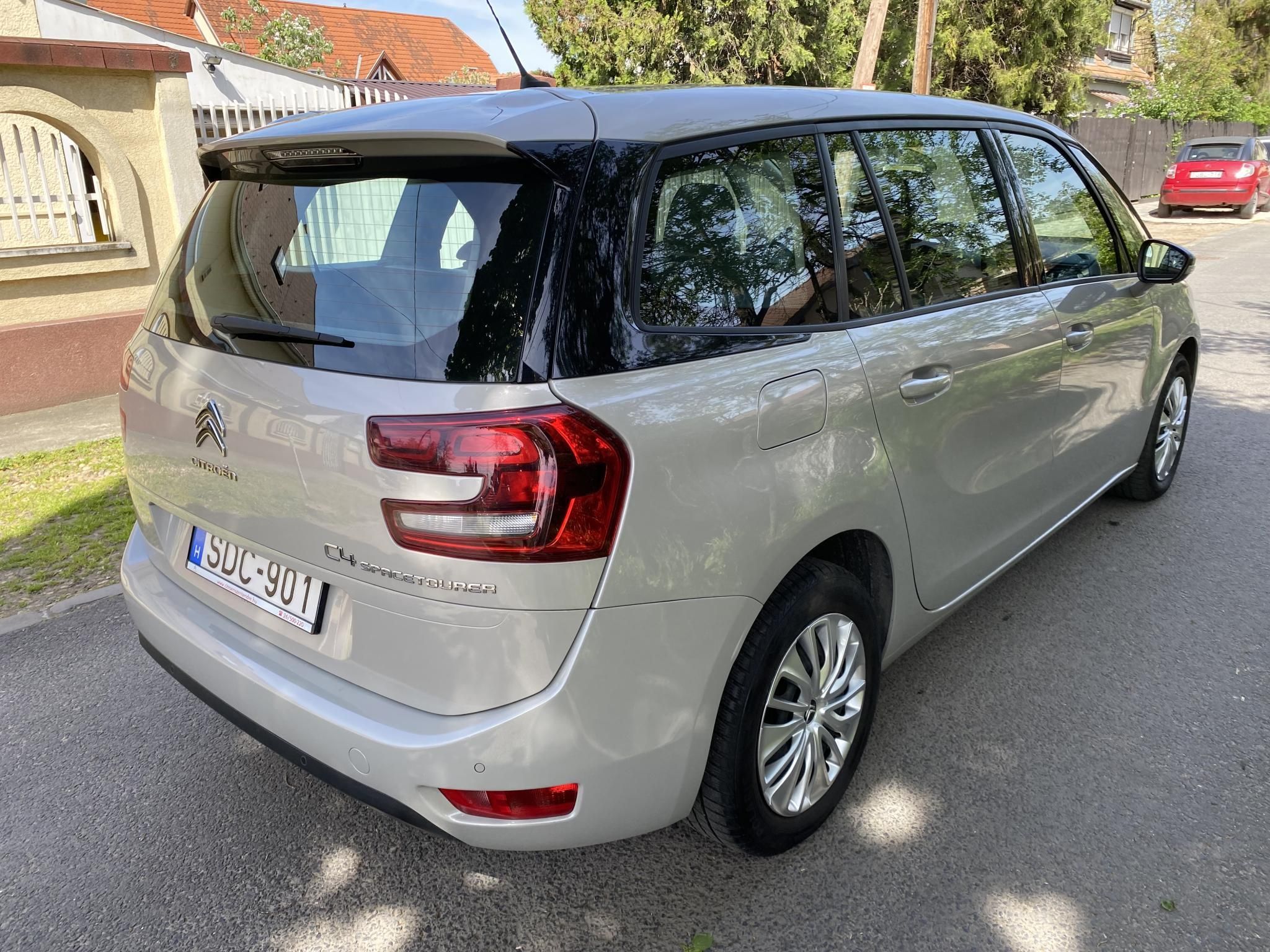 Használtautó - CITROEN GRAND C4 SPACETOURER C4Spacetourer 1.2 PureTech Live S&S (7 személyes )