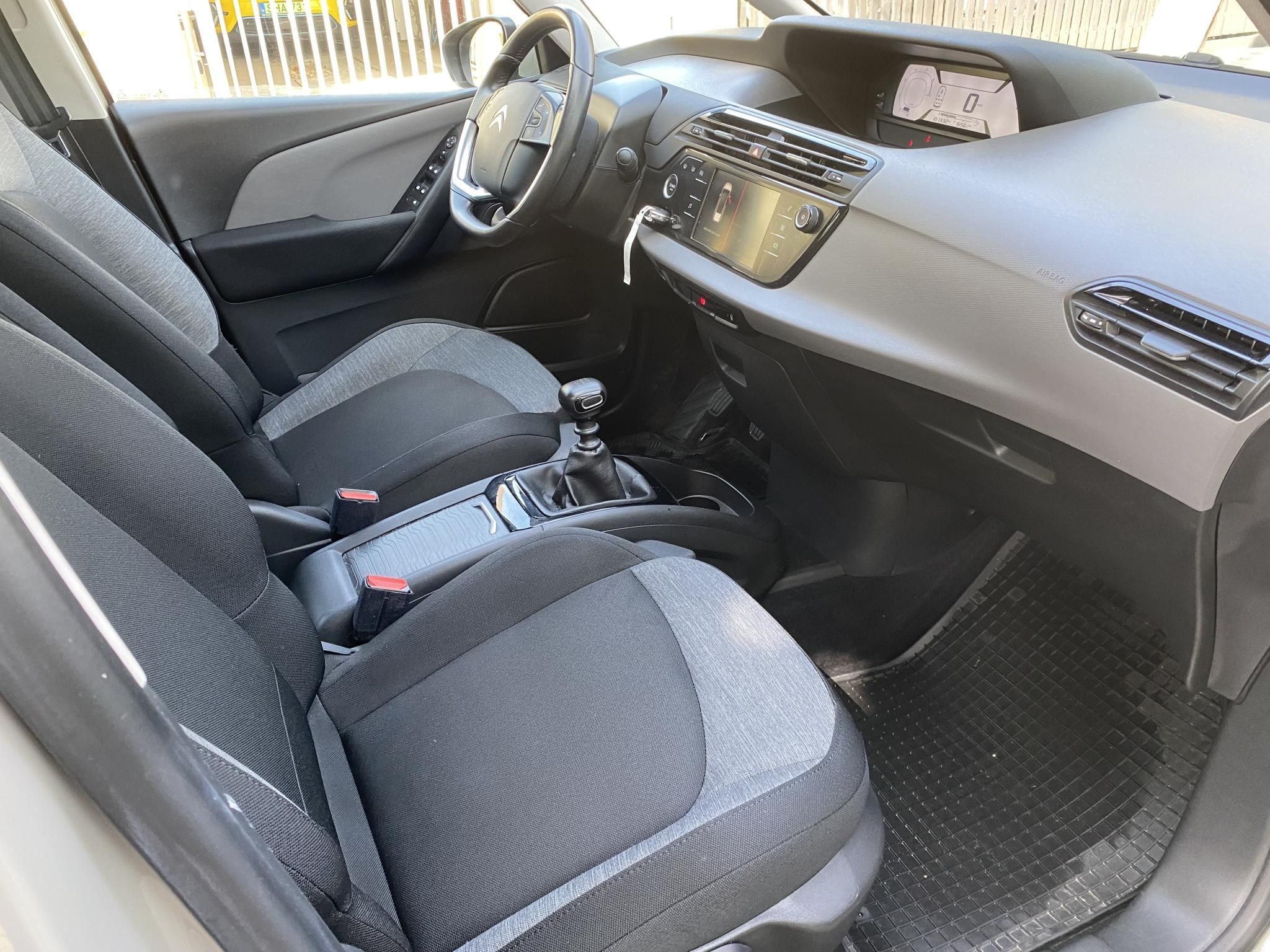 Használtautó - CITROEN GRAND C4 SPACETOURER C4Spacetourer 1.2 PureTech Live S&S (7 személyes )