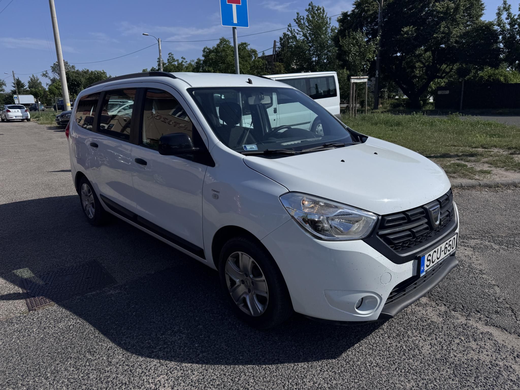 Használtautó - DACIA LODGY 1.5 Blue dCi Comfort (7 személyes ) Magyar! AKÁR 2 ÉV GARANCIÁVAL