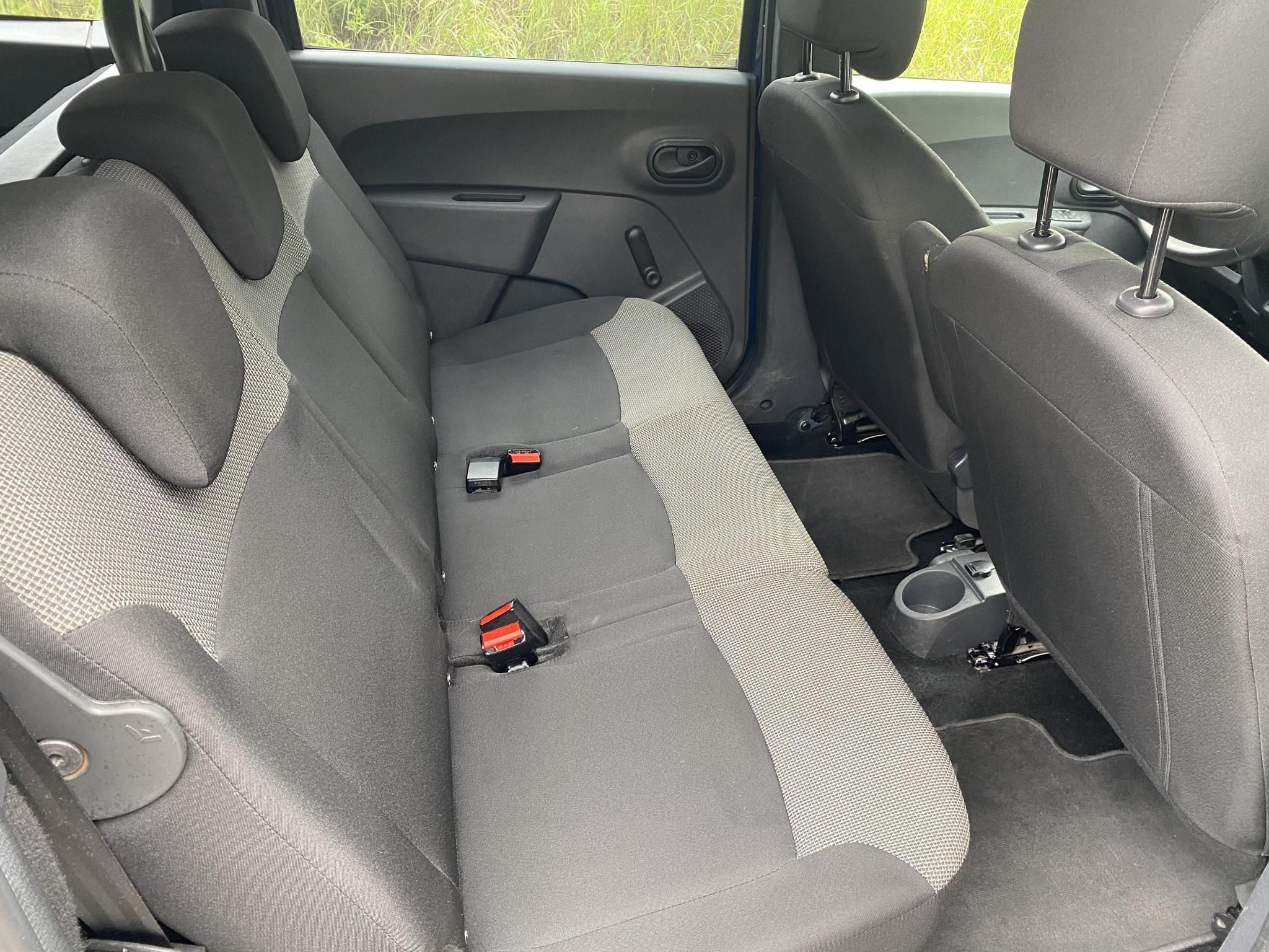 Használtautó - DACIA LODGY 1.3 TCe Ambiance (7 személyes ) Garanciával!