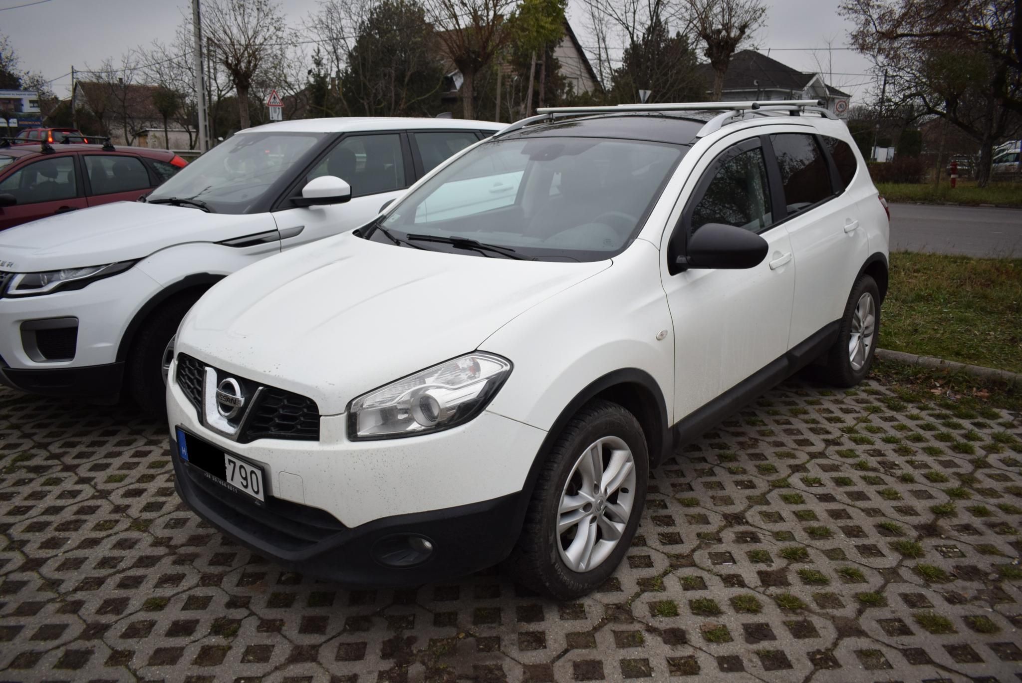 Használtautó - NISSAN QASHQAI Qashqai+2 1.5 dCi Tekna 7 személy