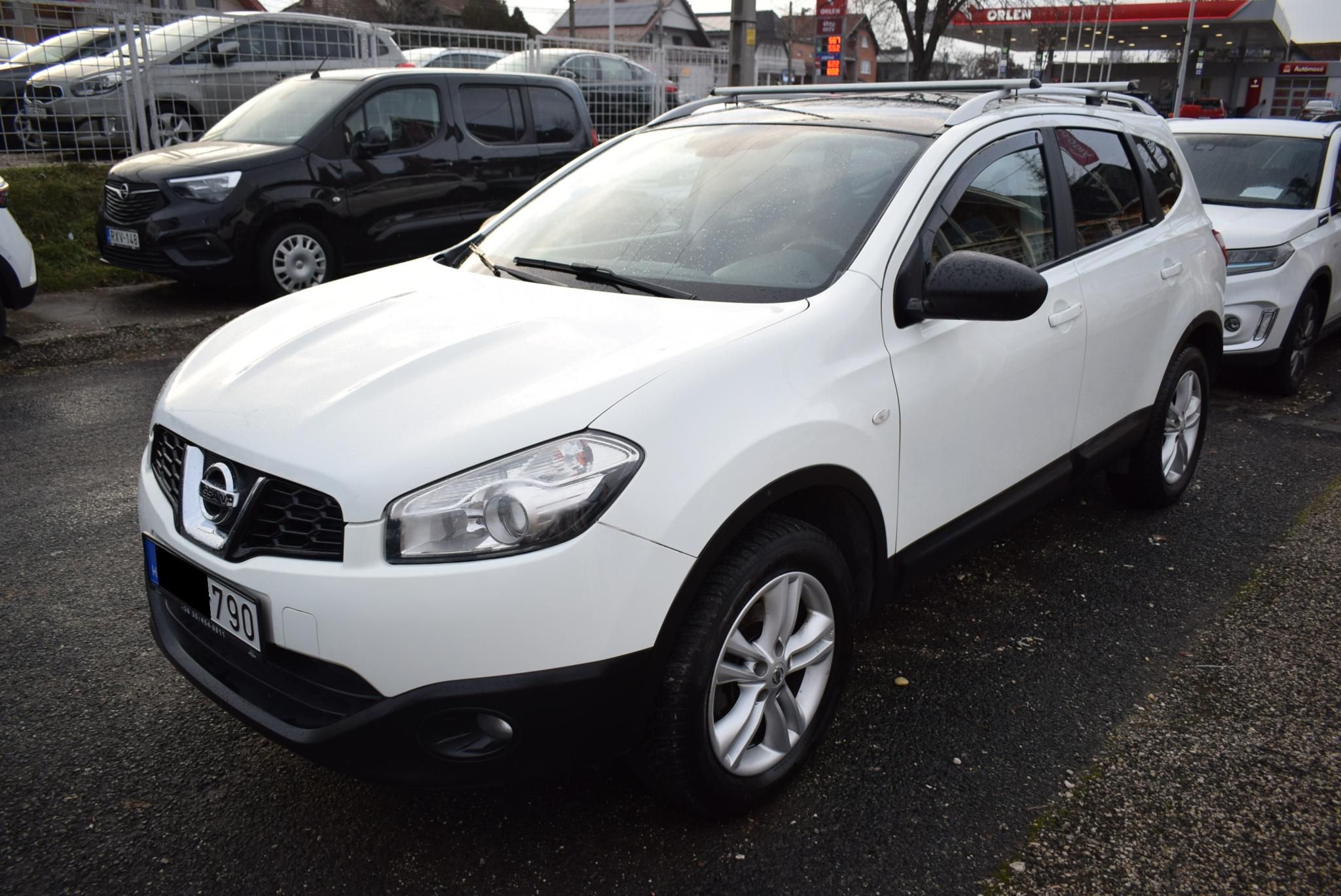 Használtautó - NISSAN QASHQAI Qashqai+2 1.5 dCi Tekna 7 személy