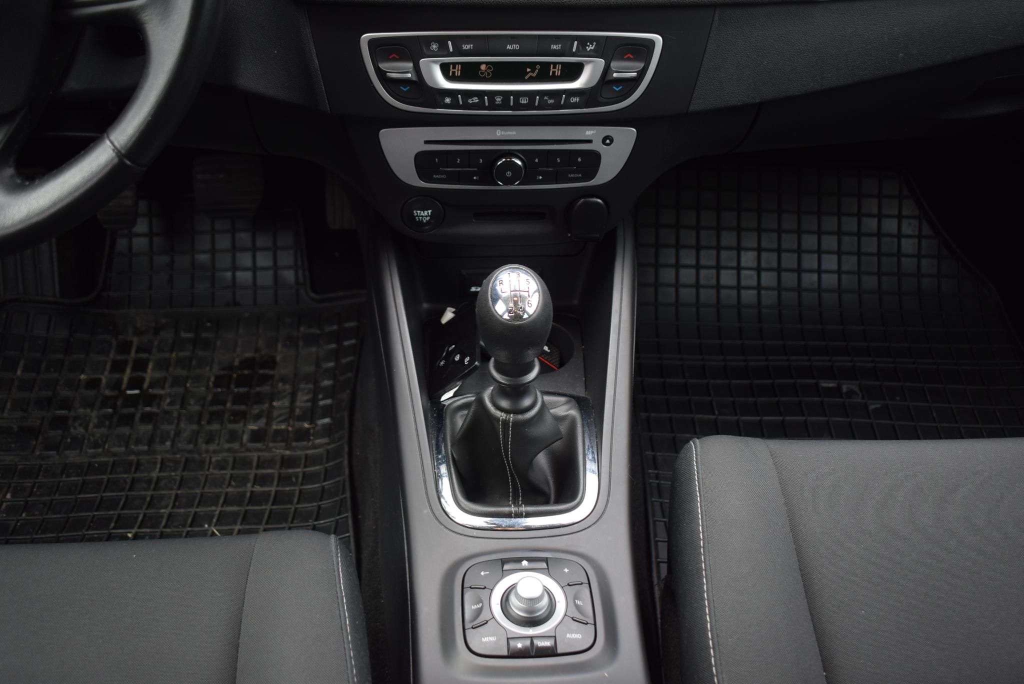 Használtautó - RENAULT MEGANE Grandtour 1.2 TCe Limited Navi! KeyLess! Ülésfűtés!