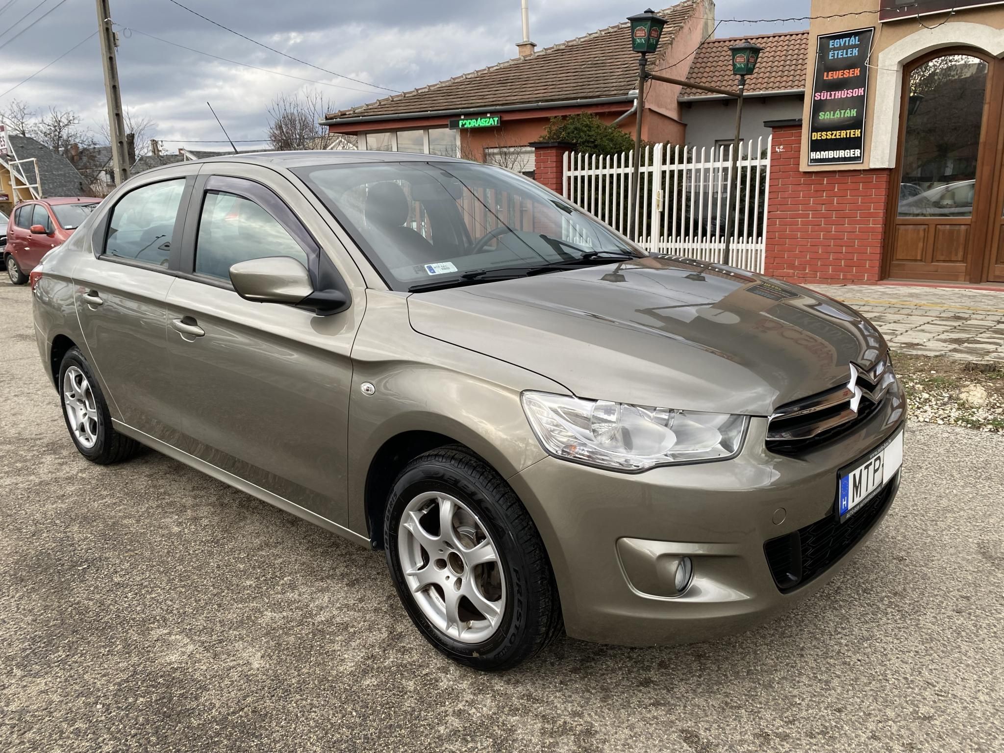 Használtautó - CITROEN C-ELYSEE C-Elysée 1.2 VTi PureTech Collection Magyar! GARANCIÁVAL