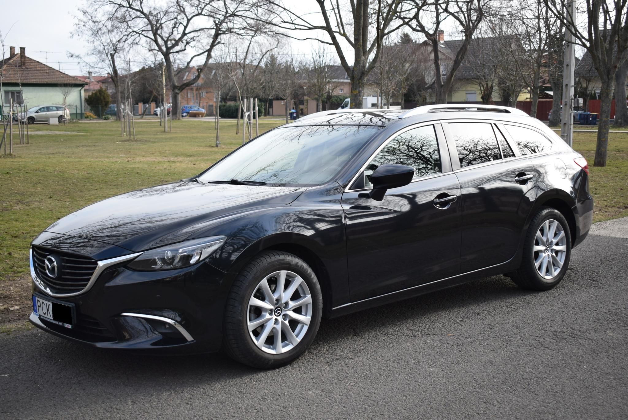 Használtautó - MAZDA 6 Sportkombi 2.2 CD Attraction