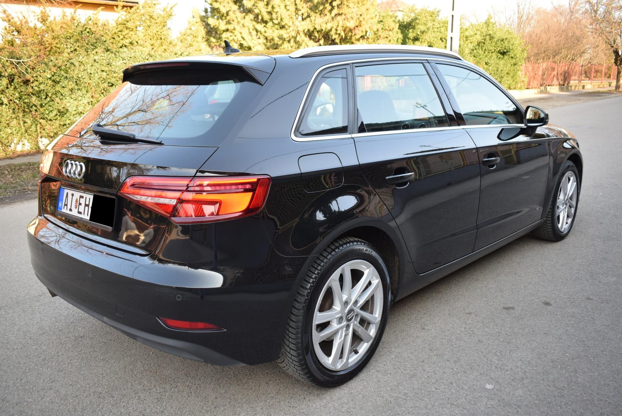 Használtautó - AUDI A3 Sportback 1.6 TDI Sport Led! Navi! Bőr!