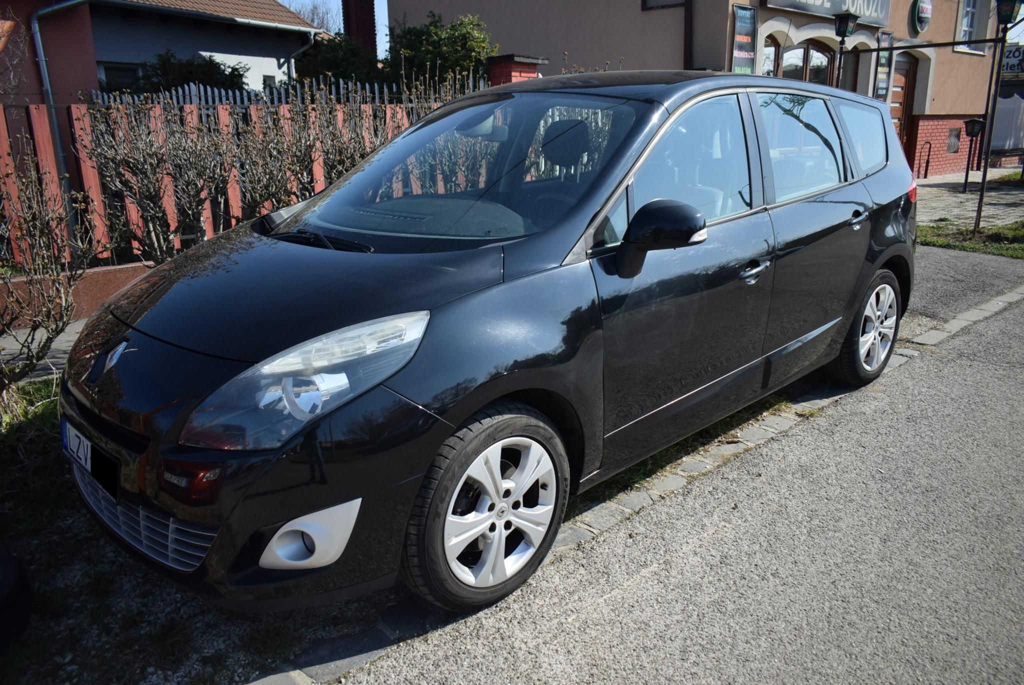 Használtautó - RENAULT GRAND SCENIC Scénic 1.4 TCe Expression Magyarországi! 1.Tulaj! 7 személyes