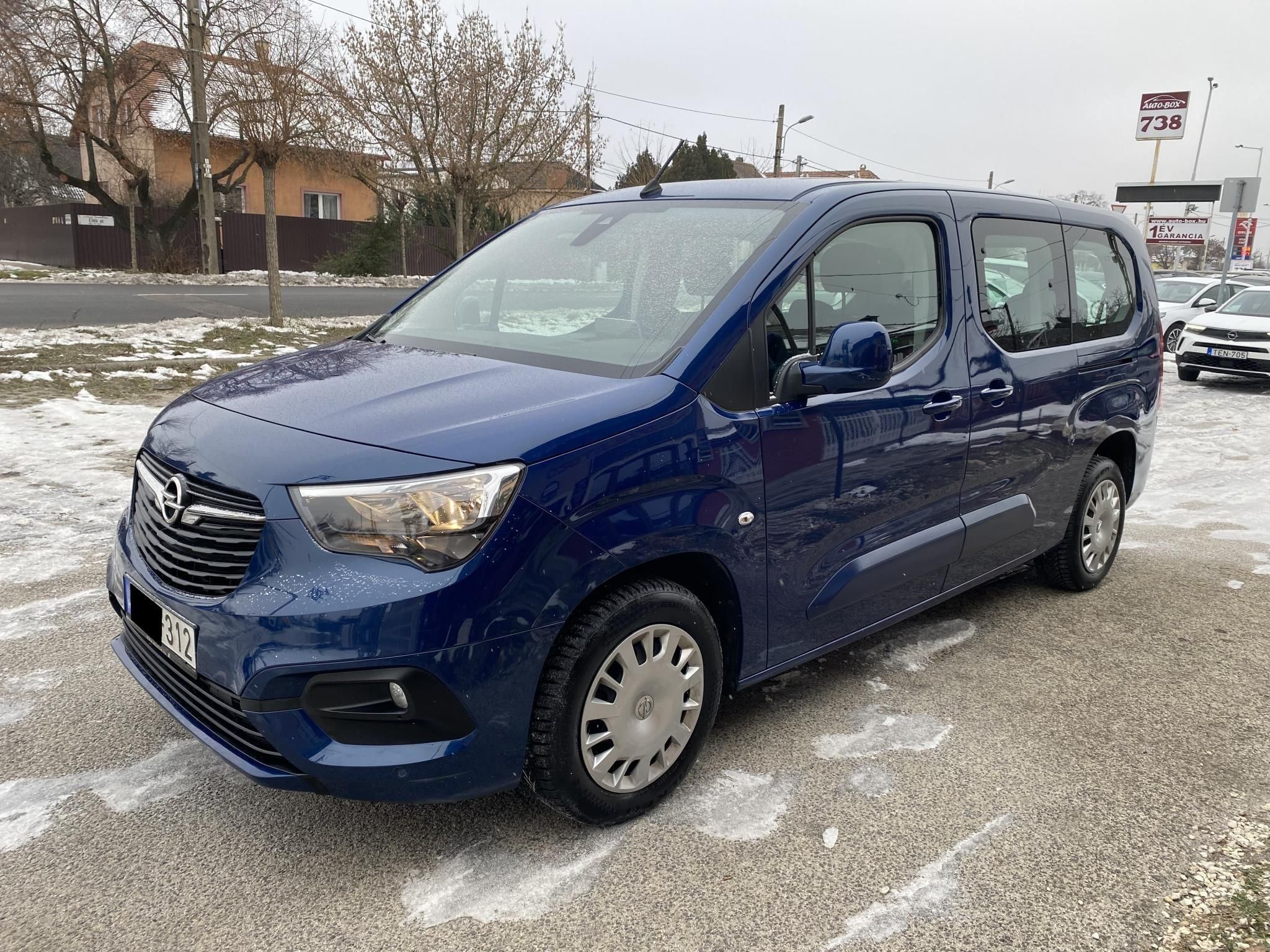 Használtautó - OPEL COMBO Life 1.2 T Enjoy XL (7 személyes ) NAVI! Magyar! GARANCIÁVAL