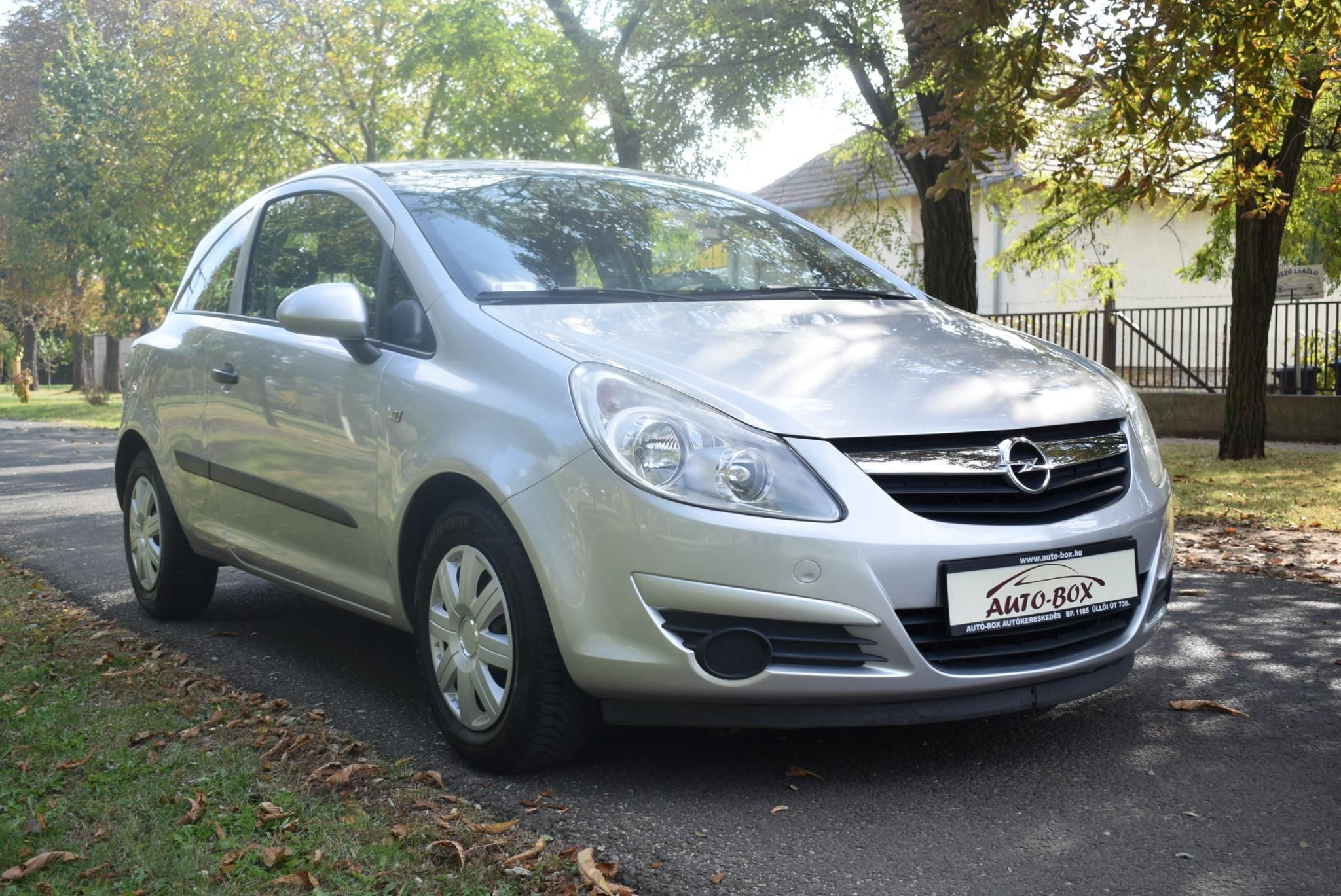 Használtautó - OPEL CORSA D 1.0 Selection Navigáció! Félbőr!