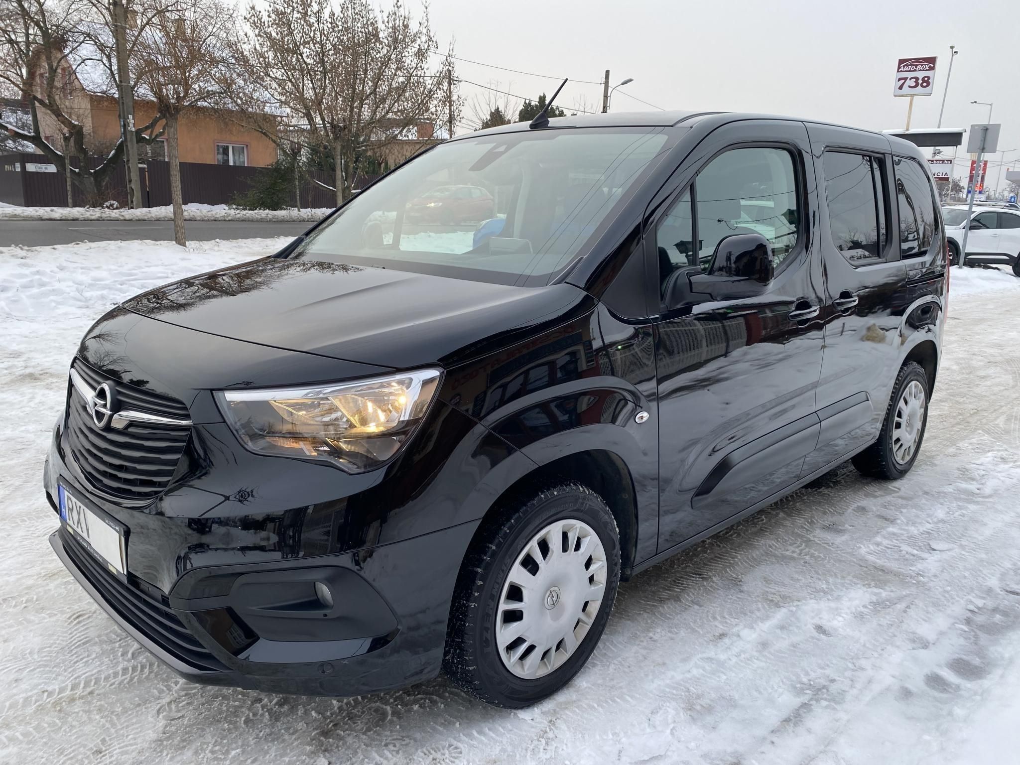 Használtautó - OPEL COMBO Life 1.2 T Enjoy (7 személyes ) MAGYAR ELSŐ TULAJDONOSTÓL! Garanciával!