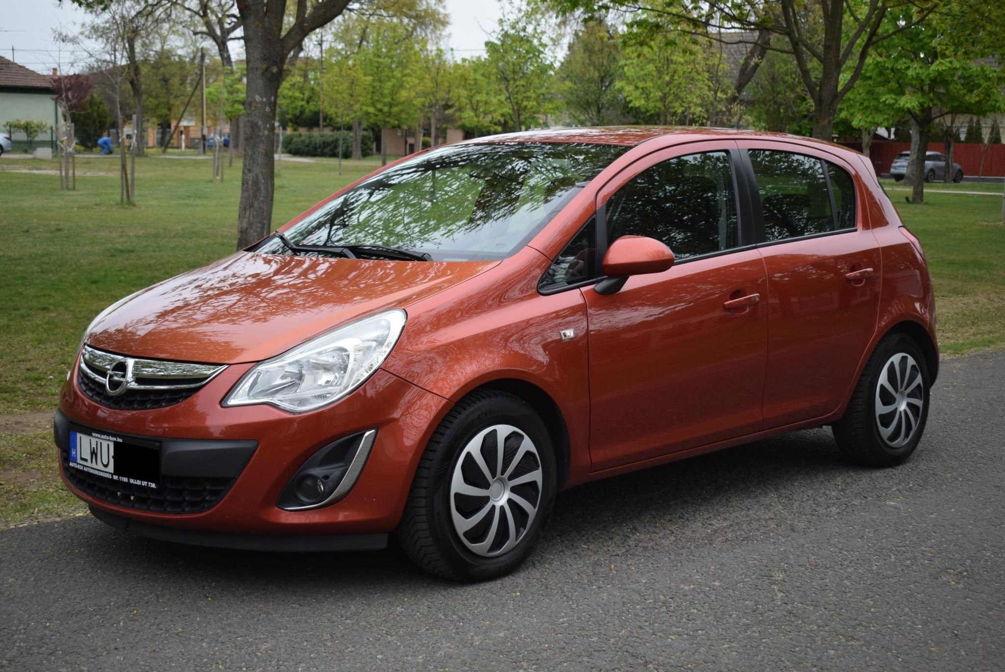 Használtautó - OPEL CORSA D 1.4 Color Edition 100Le Magyar!