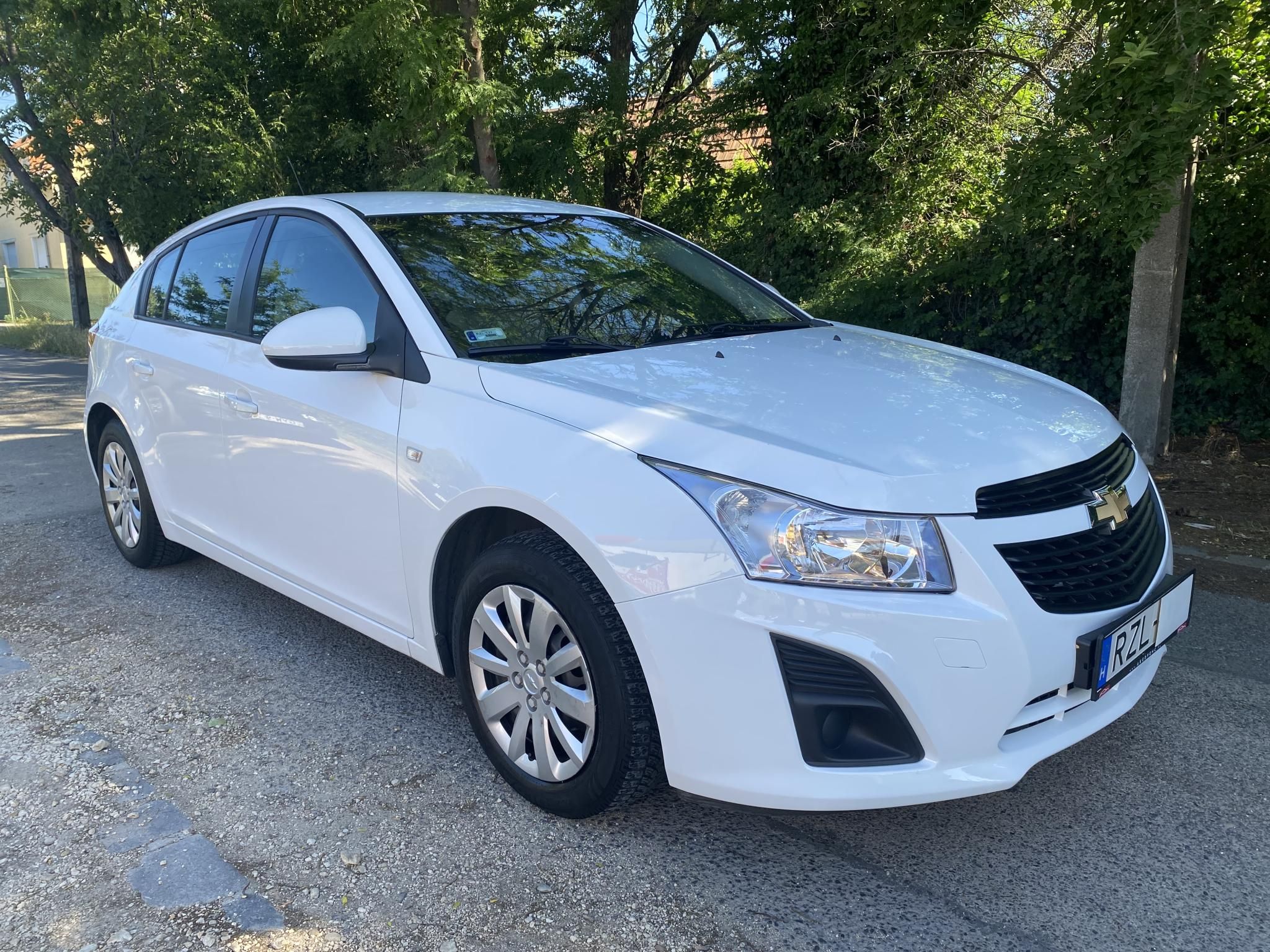 Használtautó - CHEVROLET CRUZE 1.6 LS Plus Garanciával